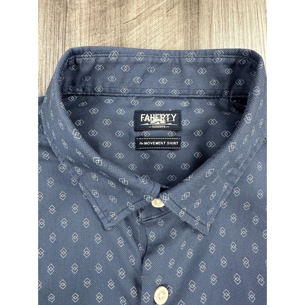 Faherty Movement Monterey Short Sleeve Button Down in Navy Dusk Diamond — Size Large // Preowned