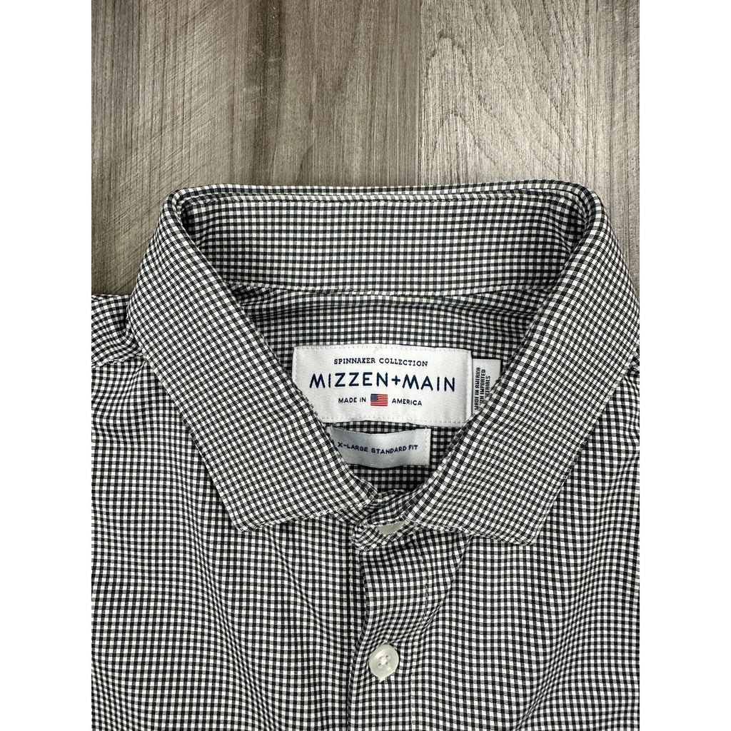 Mizzen+Main Spinnaker Collection Standard Fit Long Sleeve Button Dress Shirt in White and Black — Size XL // Preowned