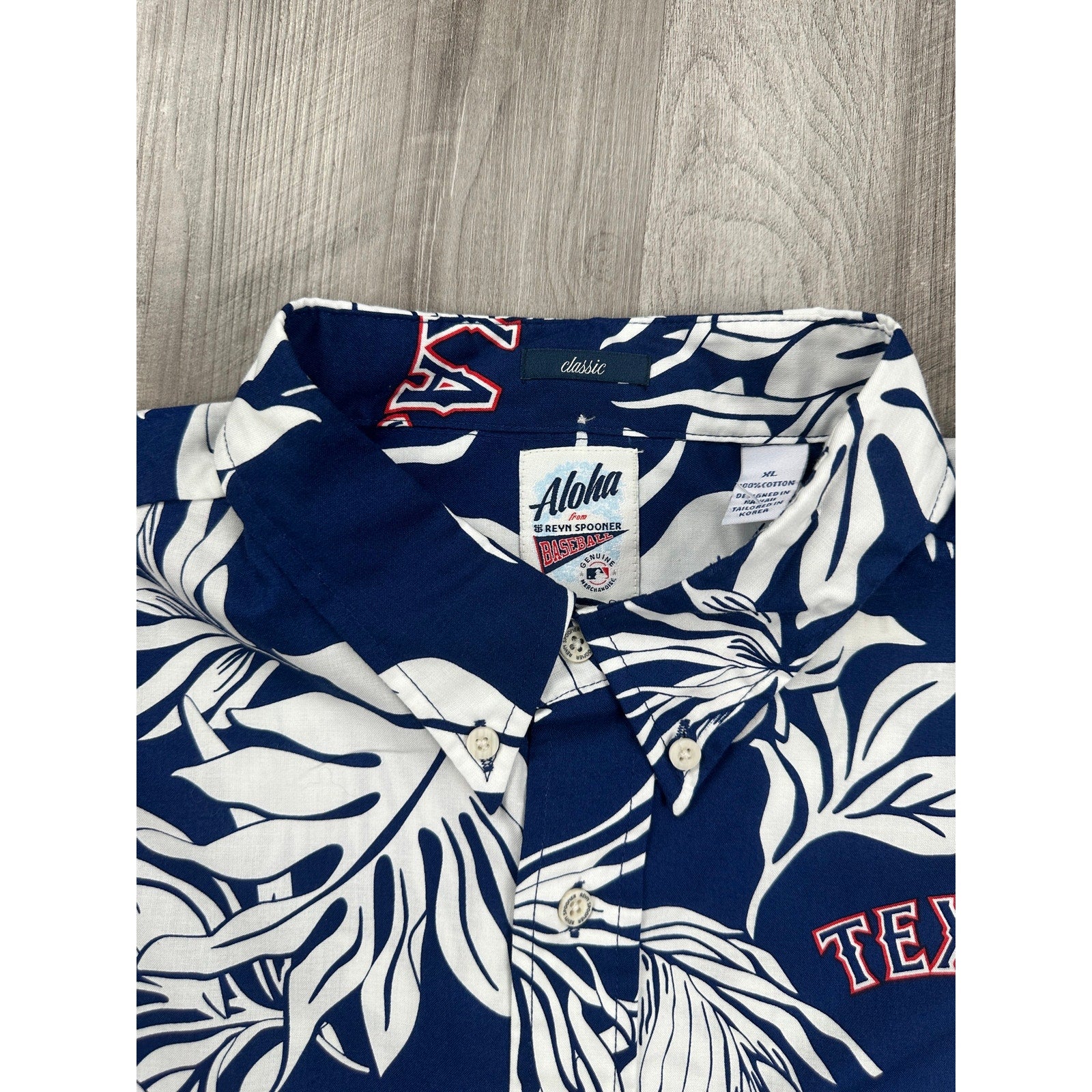 Reyn Spooner Aloha Texas Rangers MLB Classic Short Sleeve Button Down in Navy White Red — Size XL