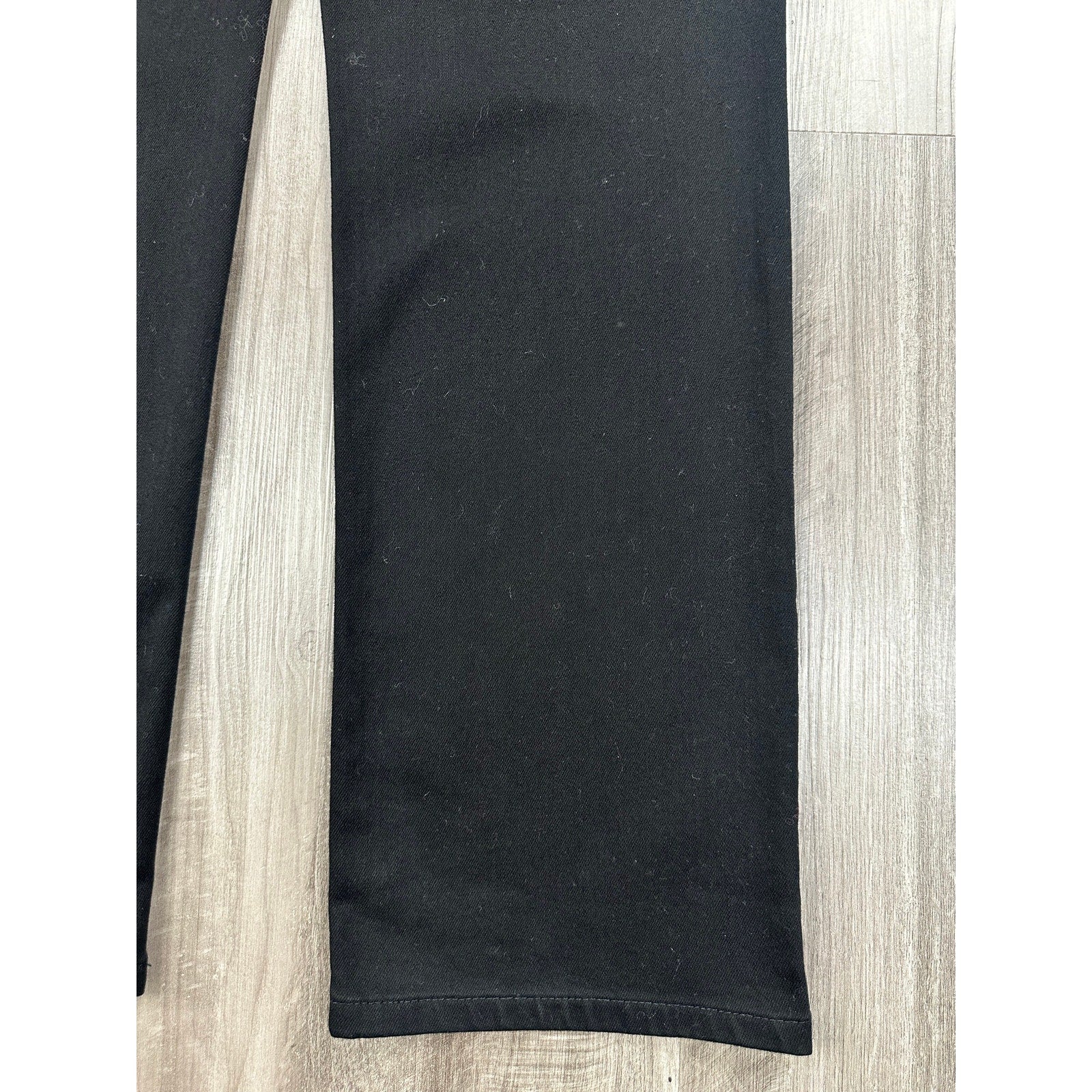 Mott and Bow Straight Barclay Jean in Black — Size 36x32 // Preowned