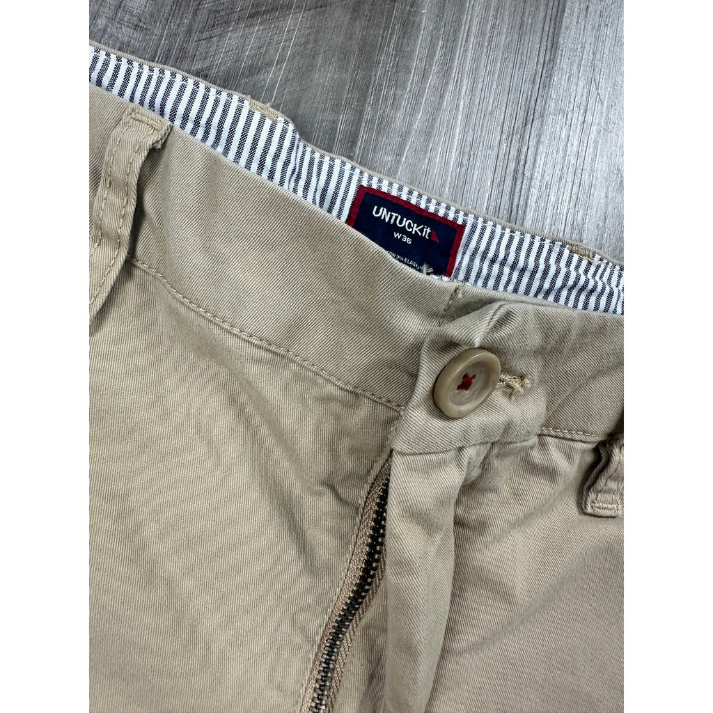 UNTUCKit St. Vincent 9-Inch Chino Shorts in Tan — Size 36 // Preowned