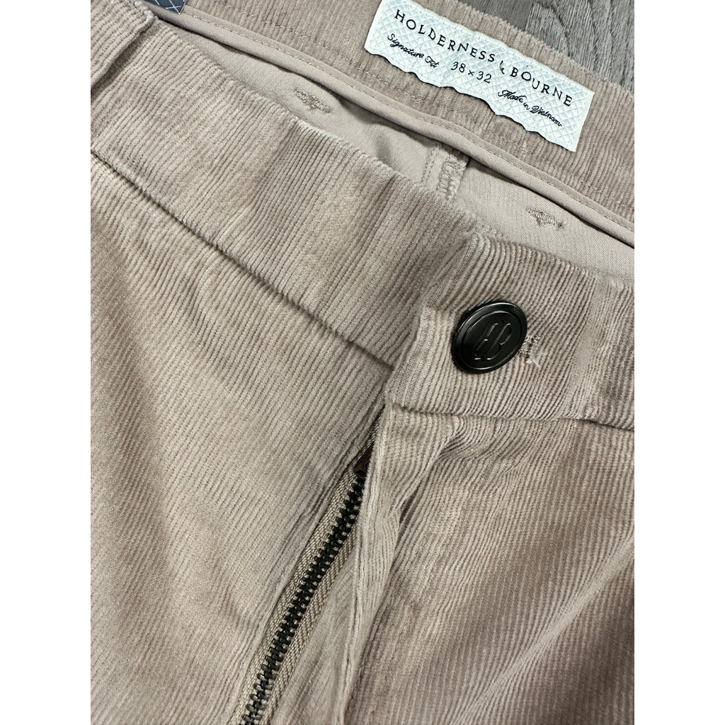 Holderness & Bourne The Baxter Corduroy Pants in Fescue — Size 38x32