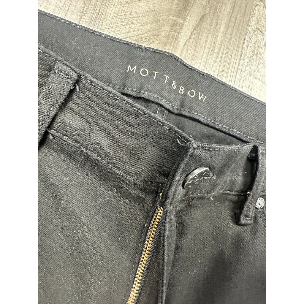 Mott and Bow Straight Barclay Jean in Black — Size 36x32 // Preowned