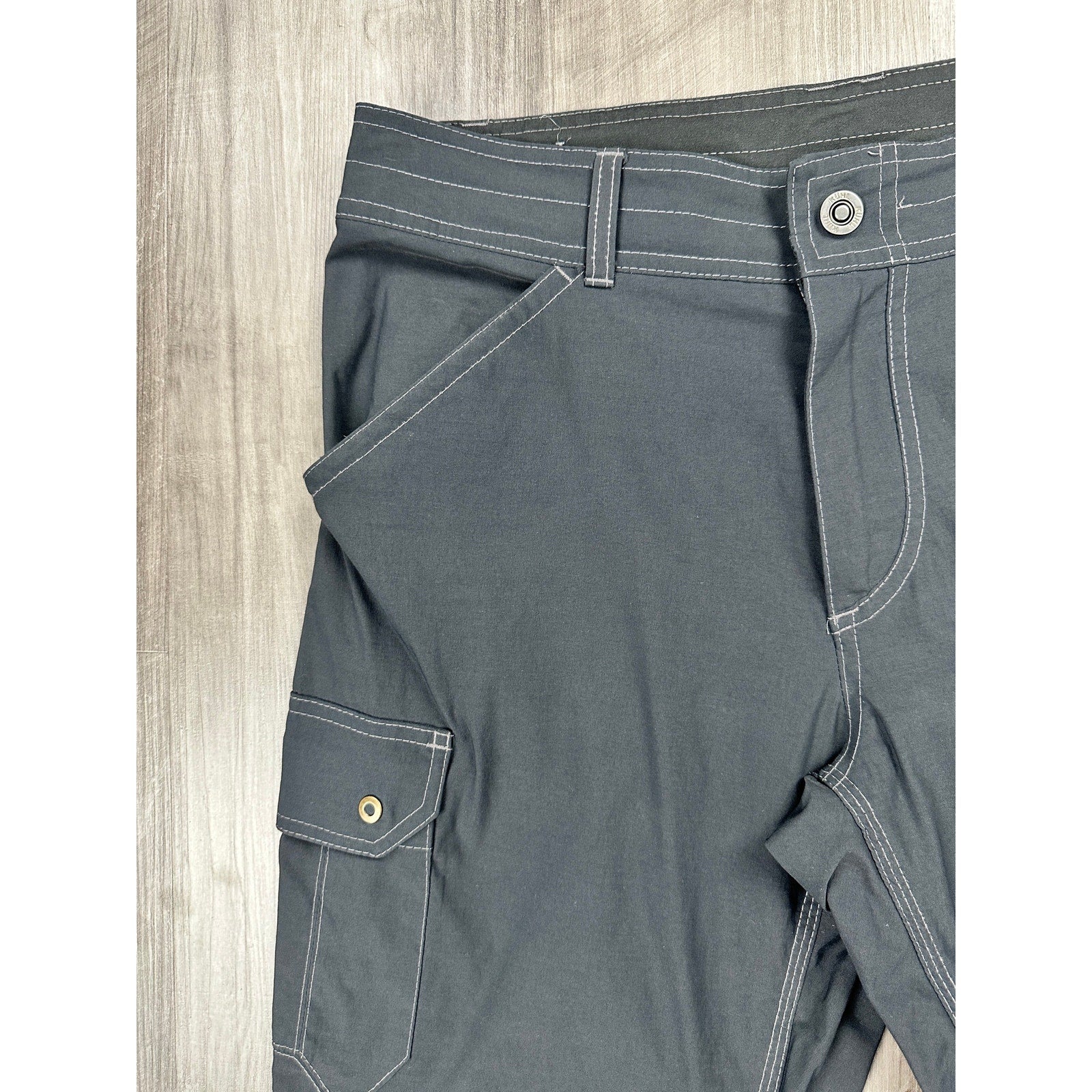 Kuhl Renegade Convertible Cargo Pants in Charcoal — Size 32x34 // Preowned