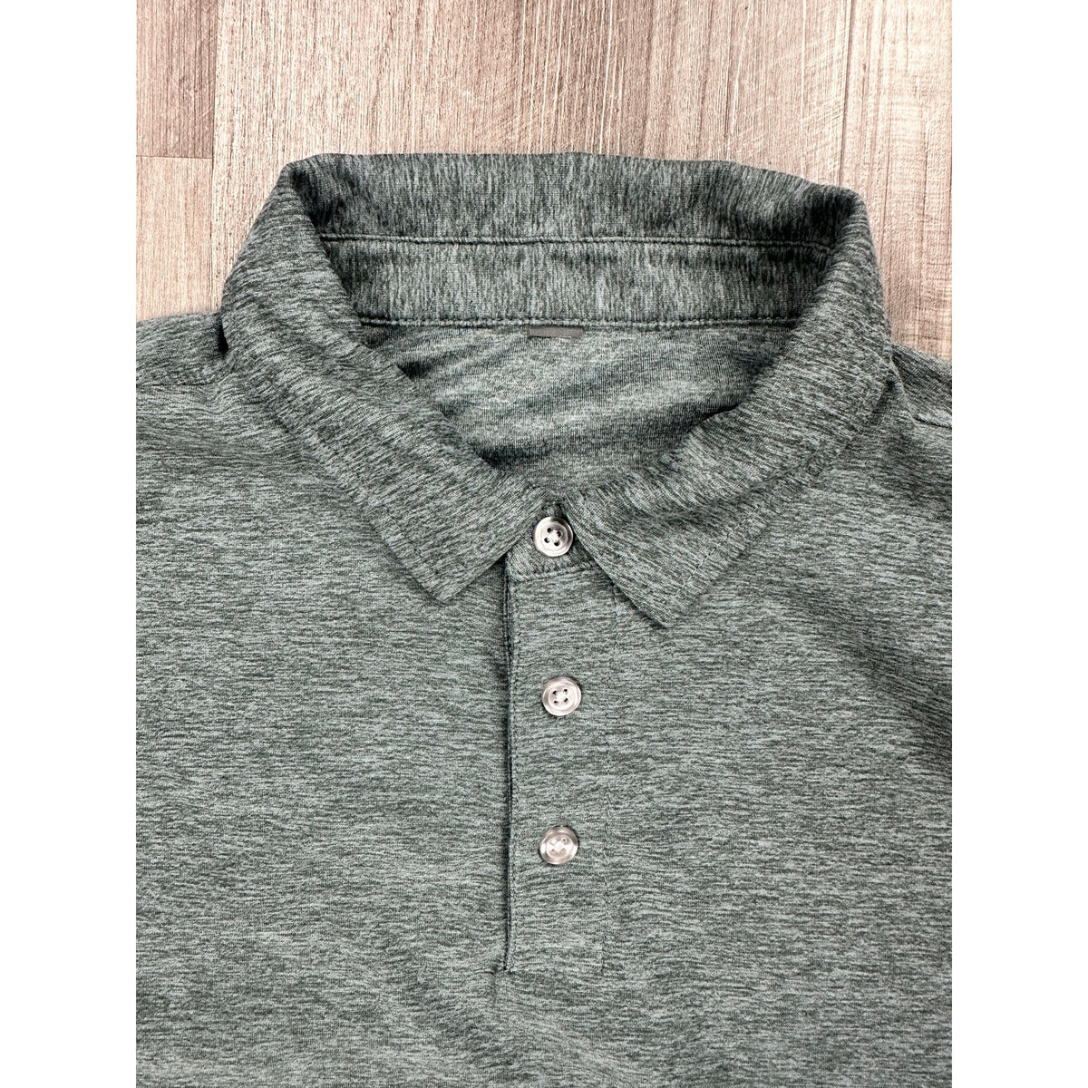 Vuori Strato Tech Polo — Size Small // Preowned