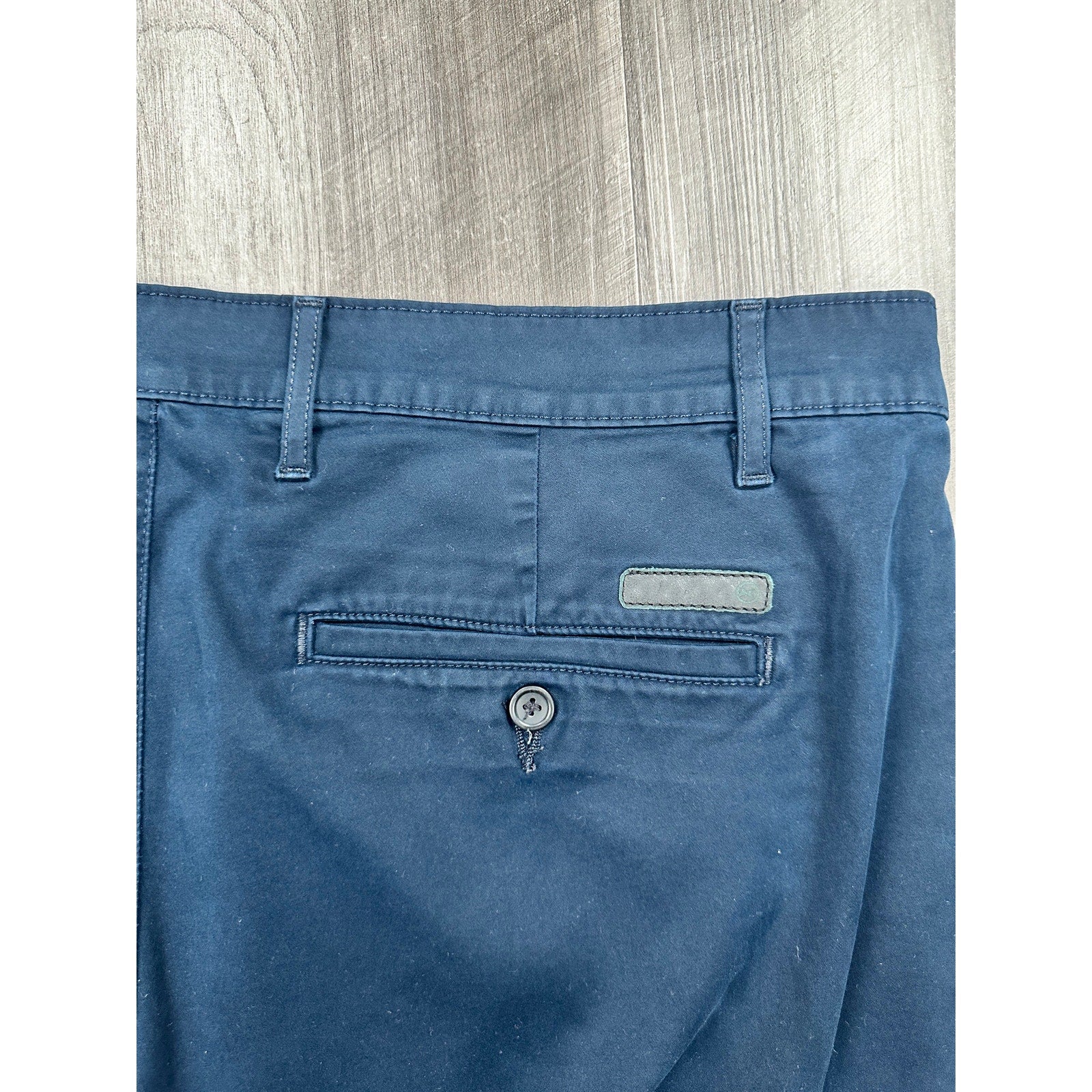 Adriano Goldschmied The Wanderer Chino Shorts in Navy — Size 40R // Preowned