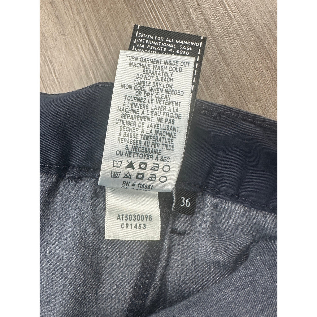 7 For All Mankind Luxe Performance Classic Chino Shorts — Size 36 // Preowned