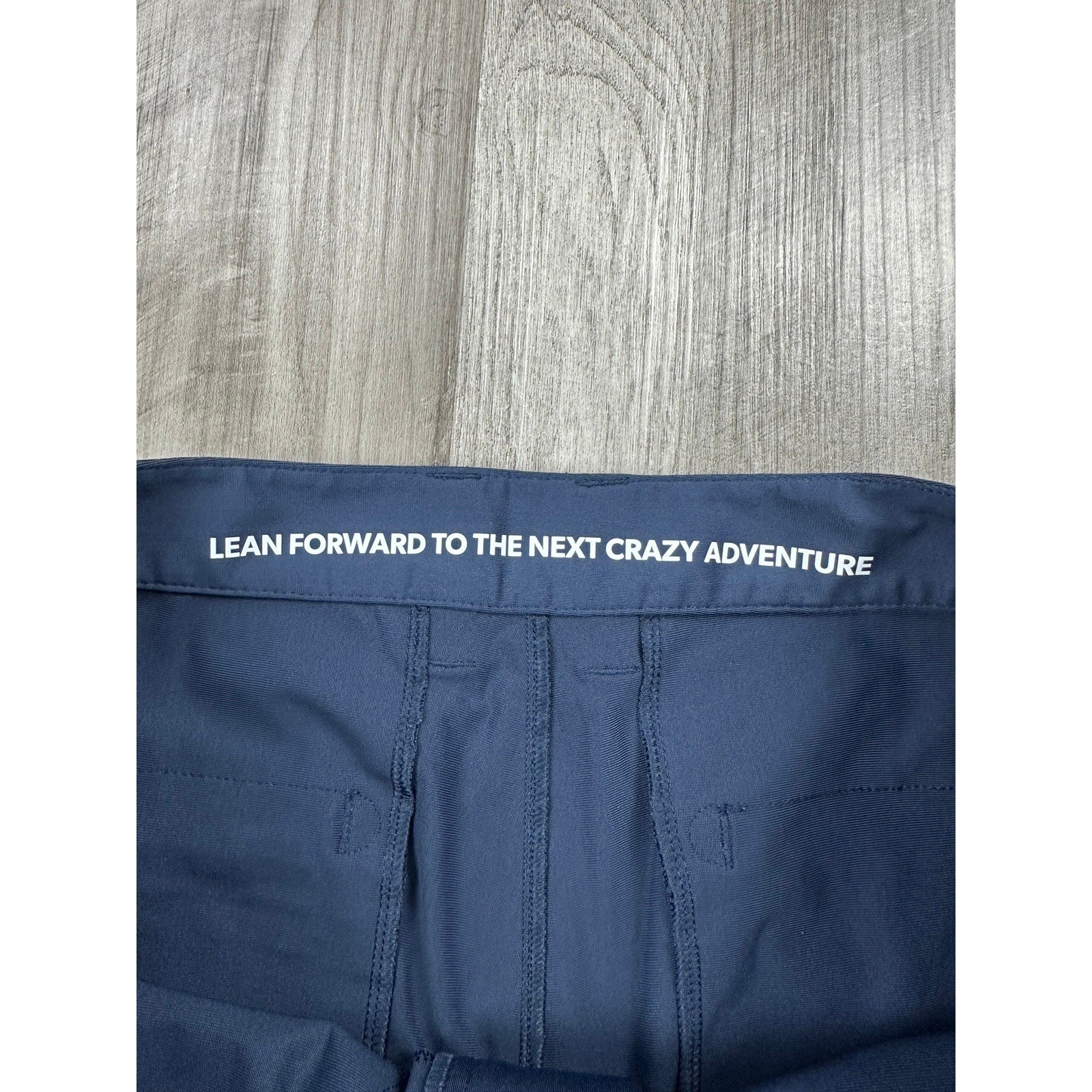Rhone Commuter 7-Inch Performance Chino Shorts in Navy — Size 35 // Preowned