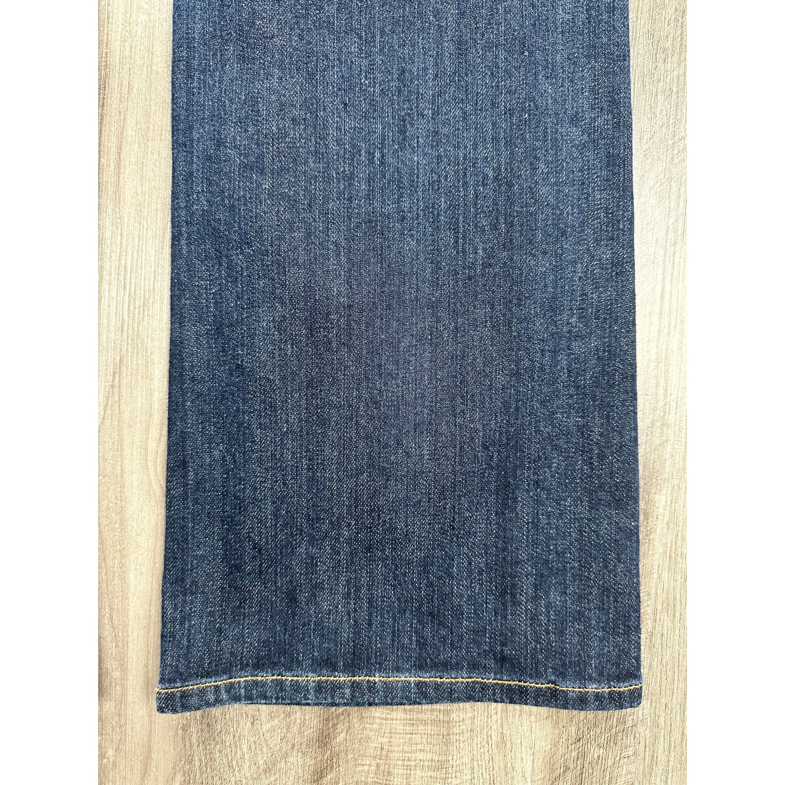 7 For All Mankind Bootcut Jean Made in USA in Blue — Size 32 // Preowned
