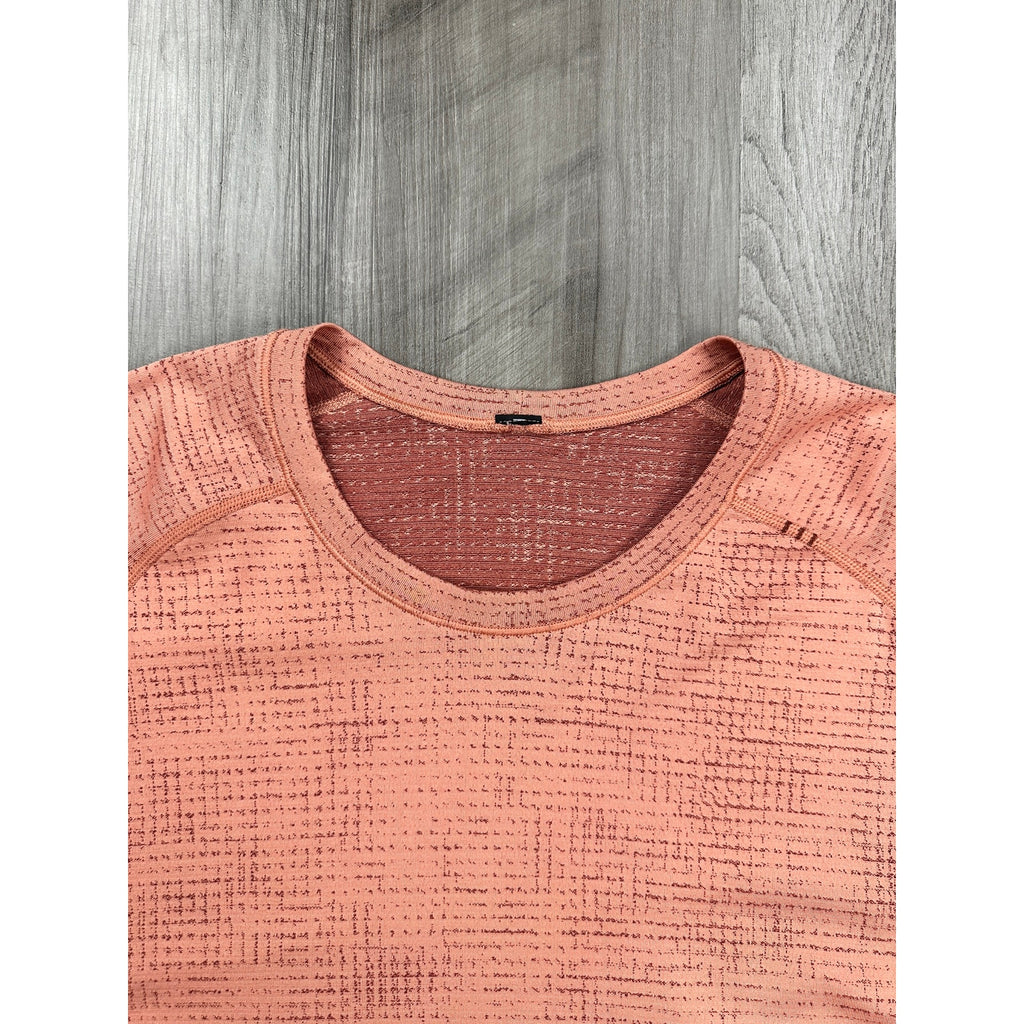 Lululemon Metal Vent Tech Long Sleeve Tee in Peach Orange — Size 2XL // Preowned
