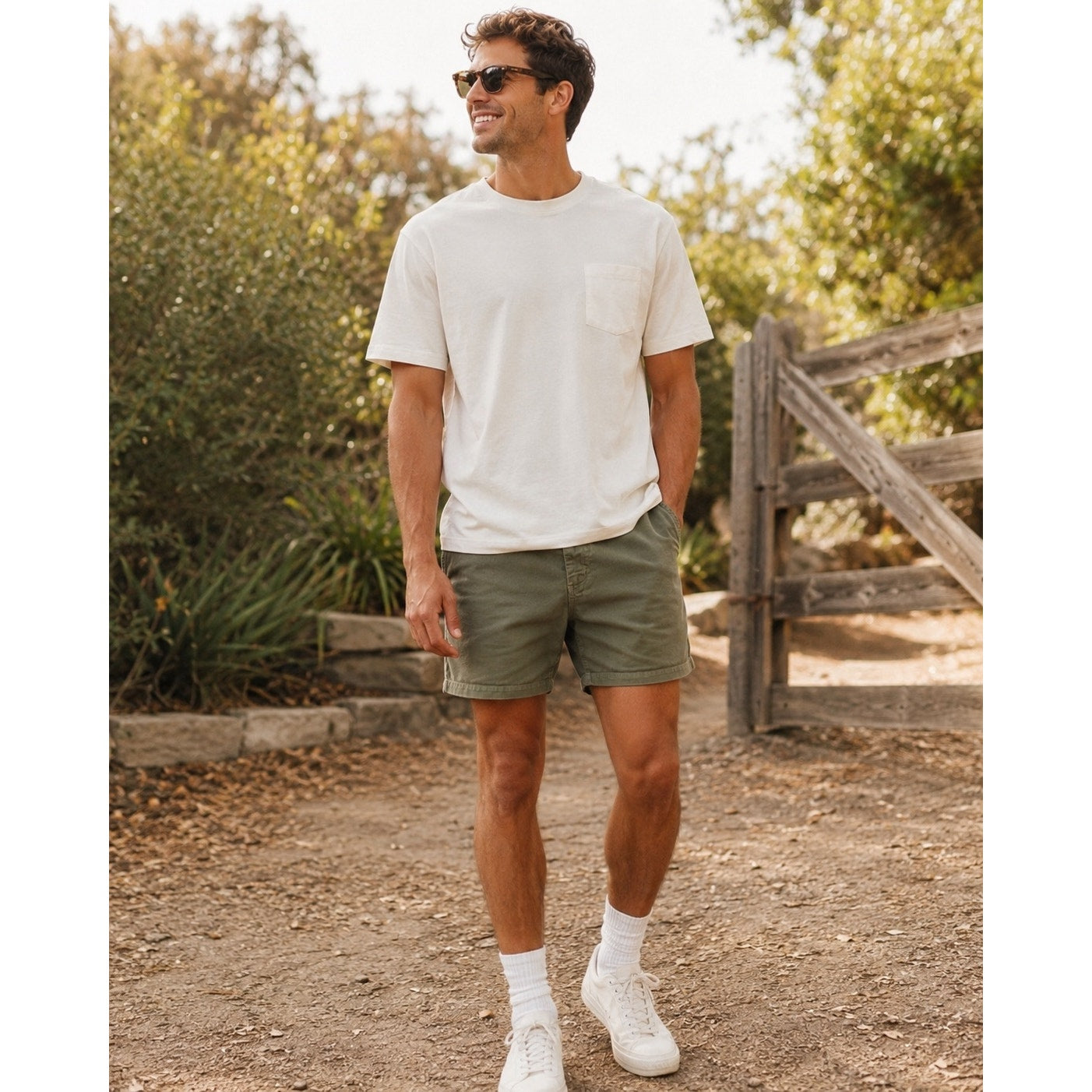 Cove 5" Chino Shorts in Olive Green — Size 38 // Preowned