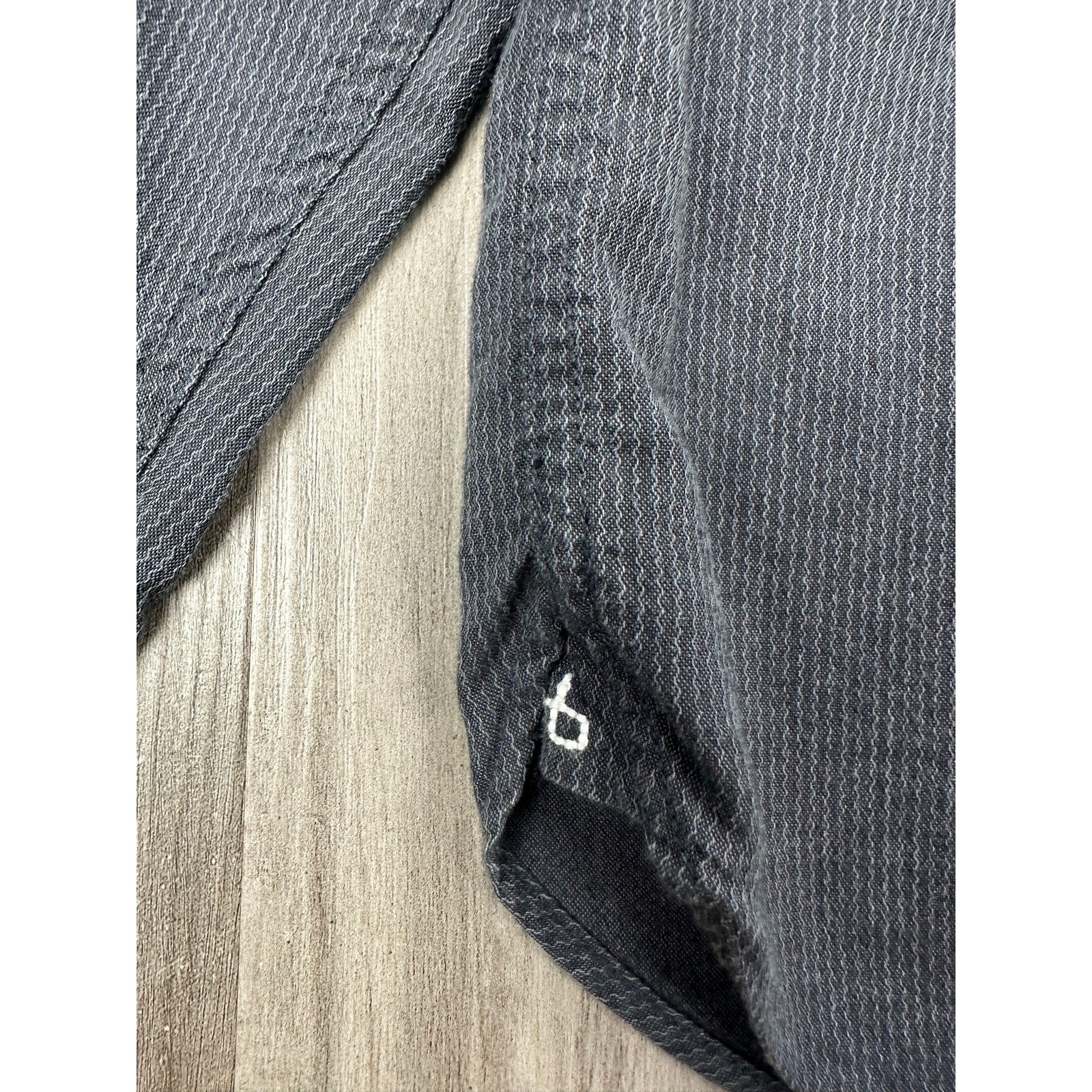 rag and bone Zane Poplin Wave Pinstripe Long Sleeve Button Down in Black and Gray — Size Large