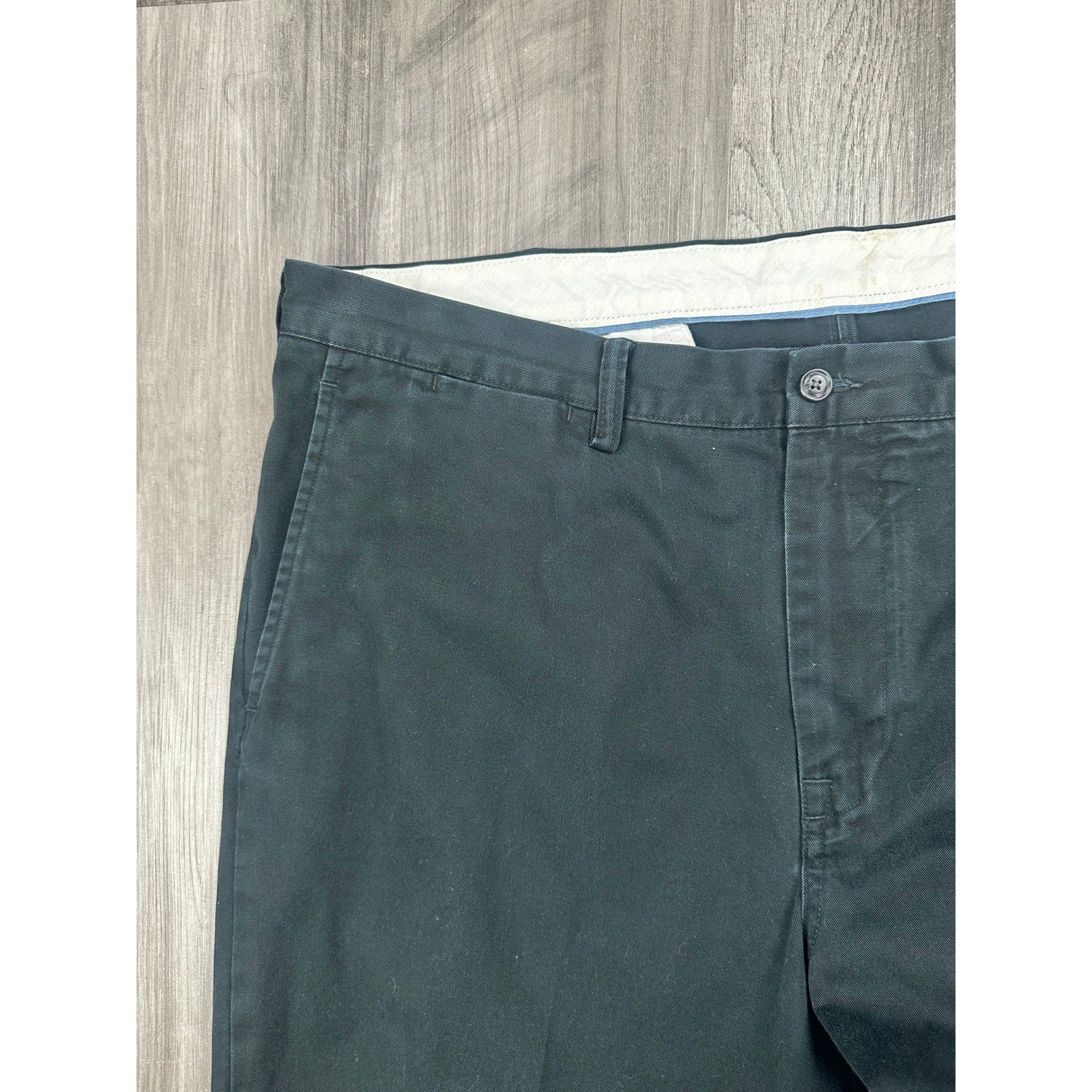 Polo Ralph Lauren Classic Fit Cotton Twill Chino Pants in Black — Size 38 // Preowned