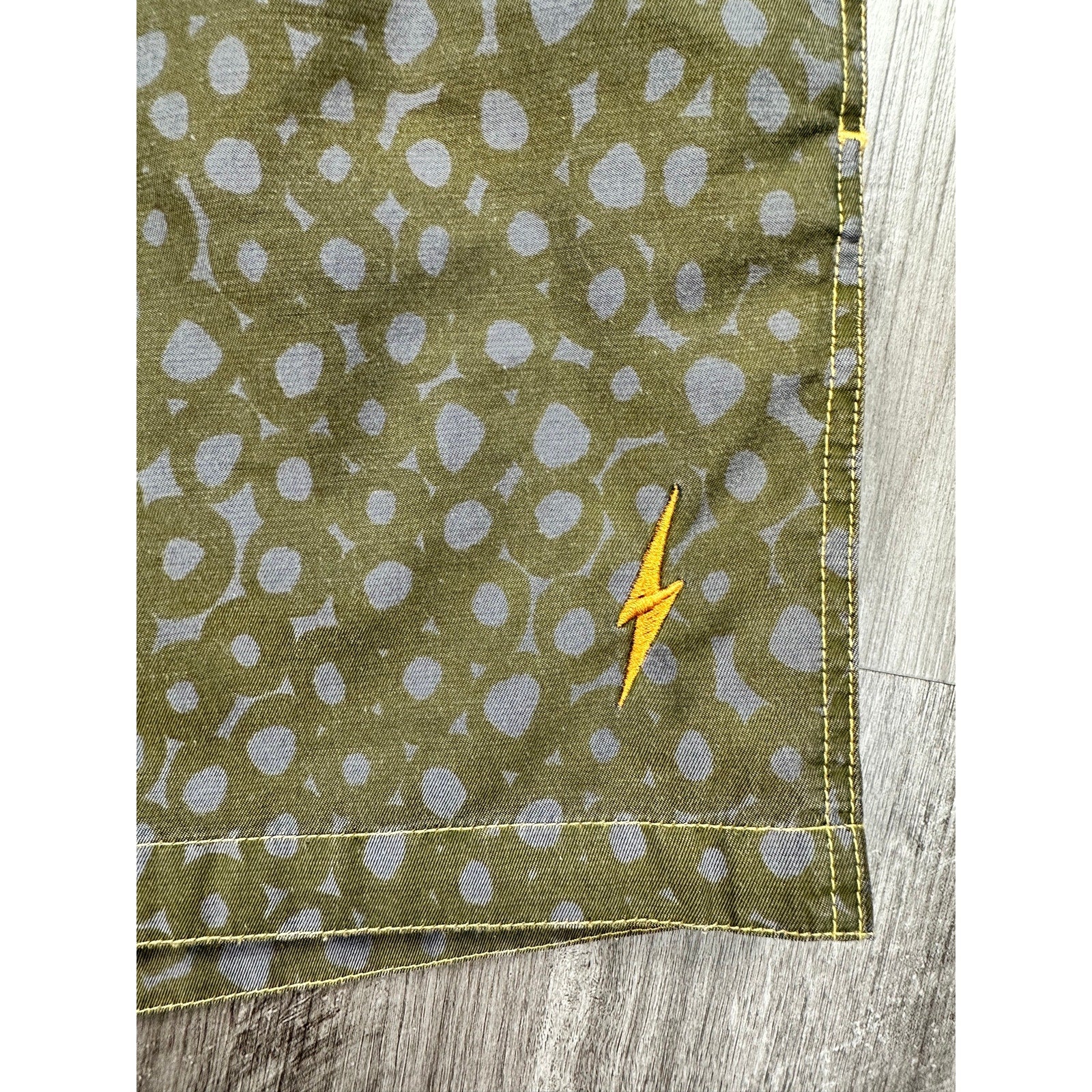 Lightning Bolt Circle Board Shorts in Olive, Gray — Size 30 // Preowned