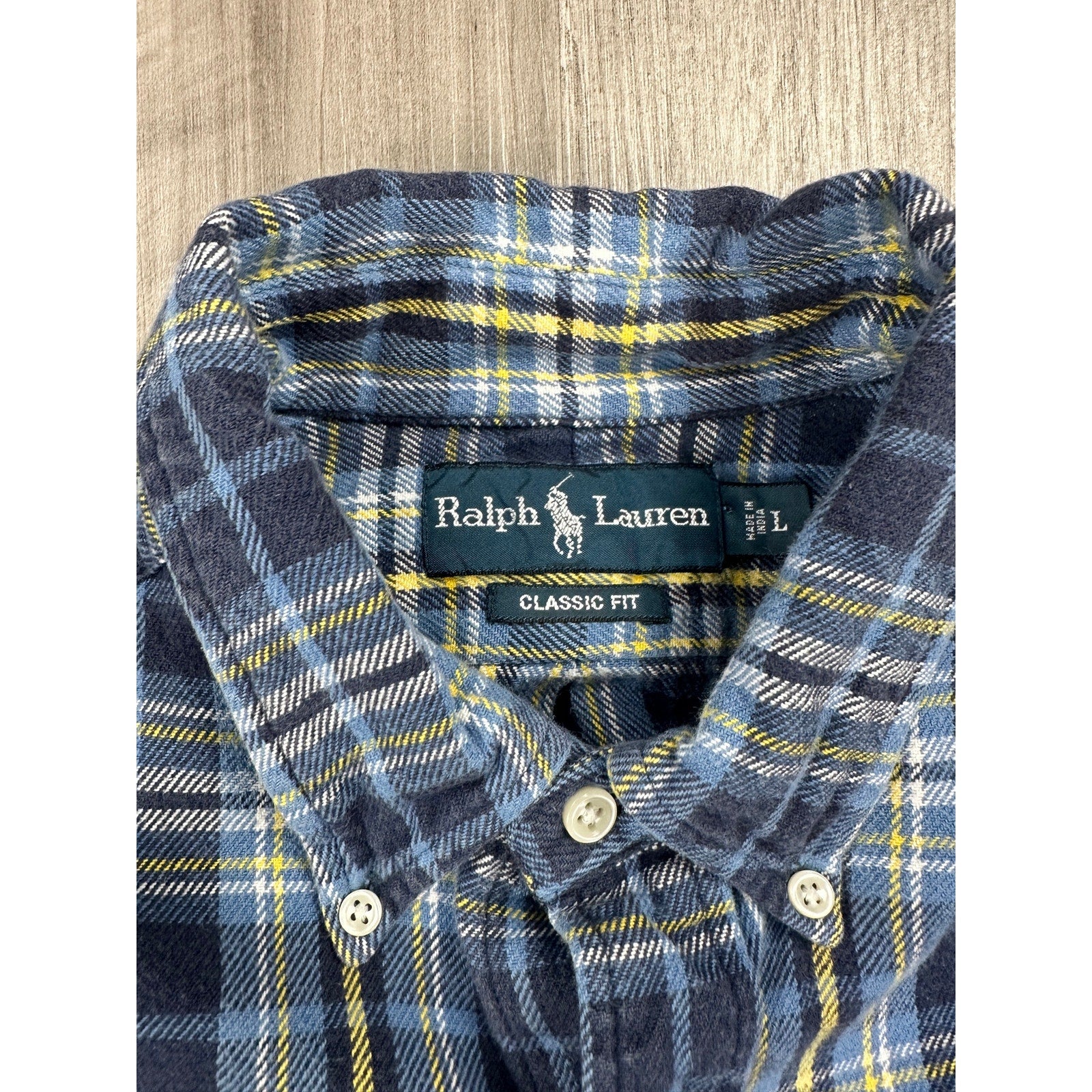 Ralph Lauren Vintage Classic Fit Flannel Plaid Long Sleeve Button Down in Navy Blue Yellow and White — Size Large // Preowned