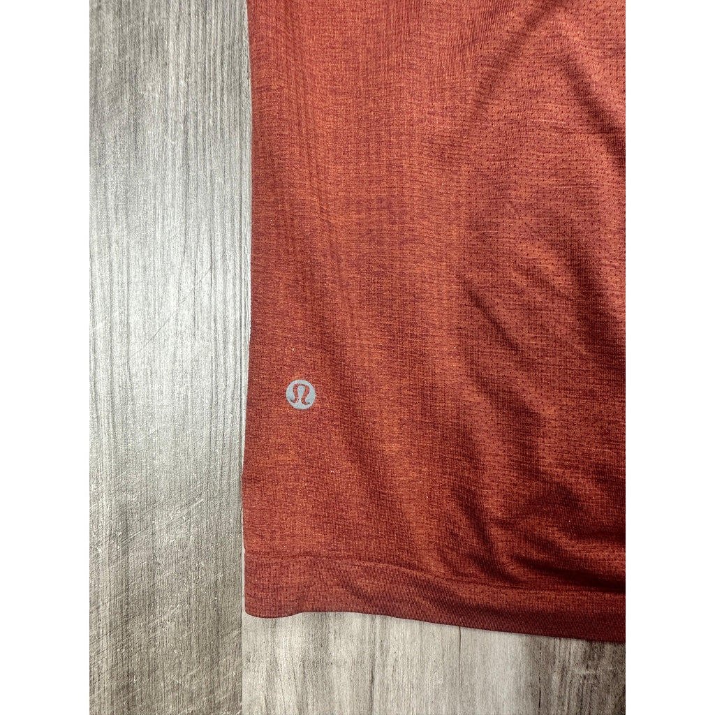 Lululemon Metal Vent Tech Performance Tee in Reddish Rust — Size 2XL // Preowned