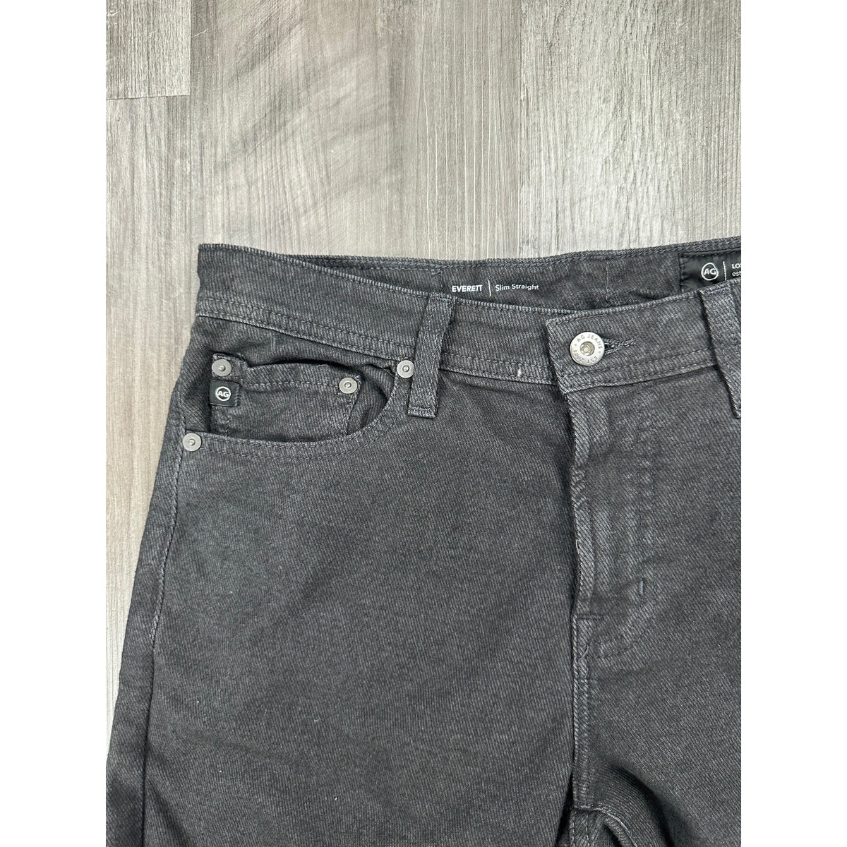 AG Adriano Goldschmied The Everett Slim Straight Cloud Soft Chino Jeans — Size 30x34 // Preowned