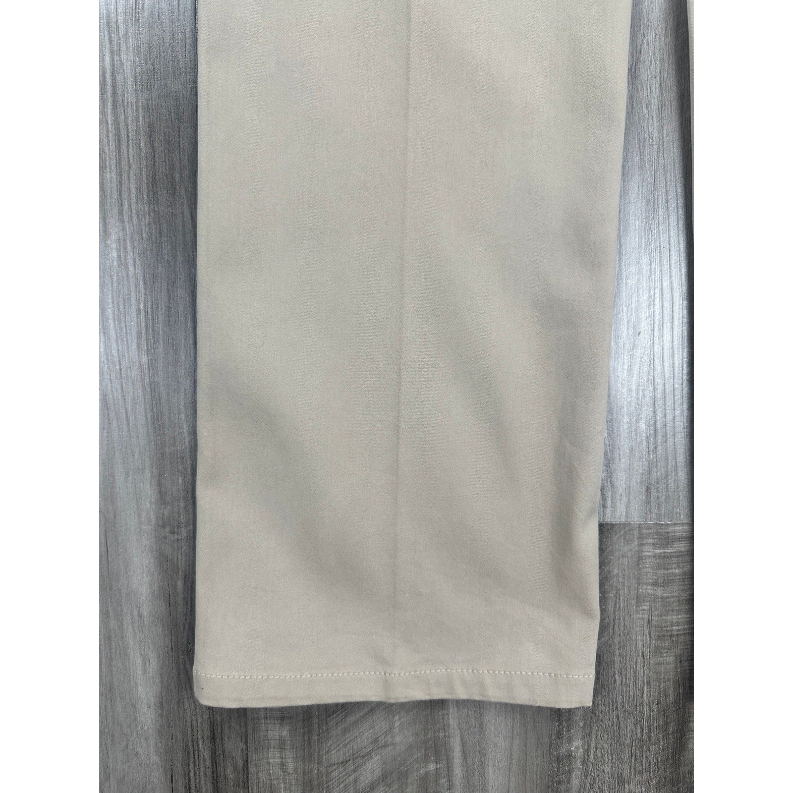 AG Adriano Goldschmied Protégé Straight Leg Pants in Cornsilk — Size 36x34 // Preowned