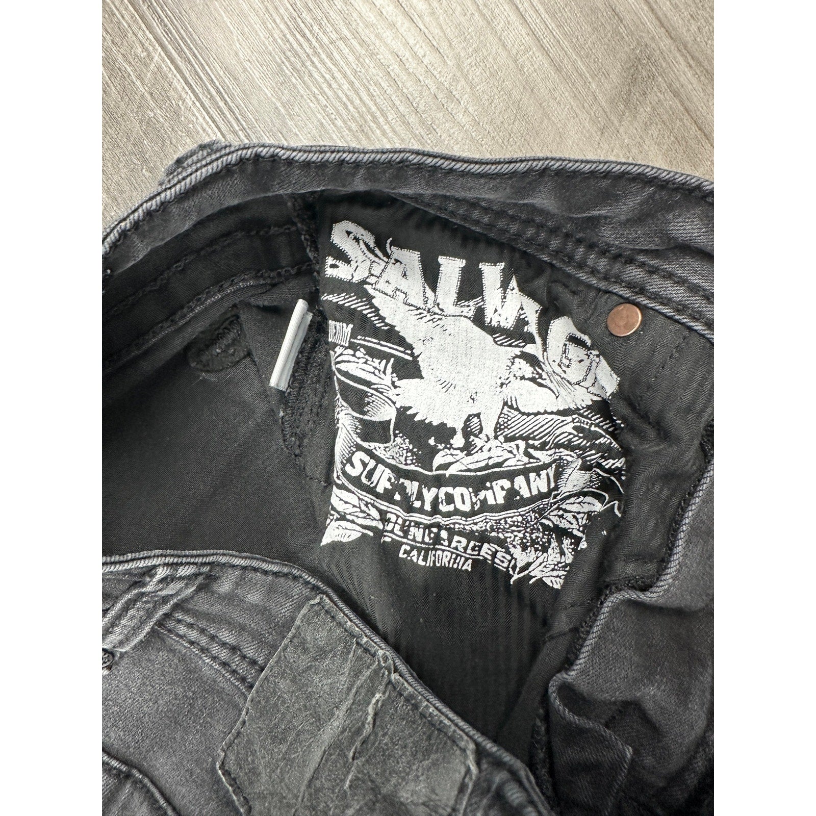 Salvage Supply Company Regular Fit Mayhem Straight Jeans in Black — Size 30x32 // Preowned