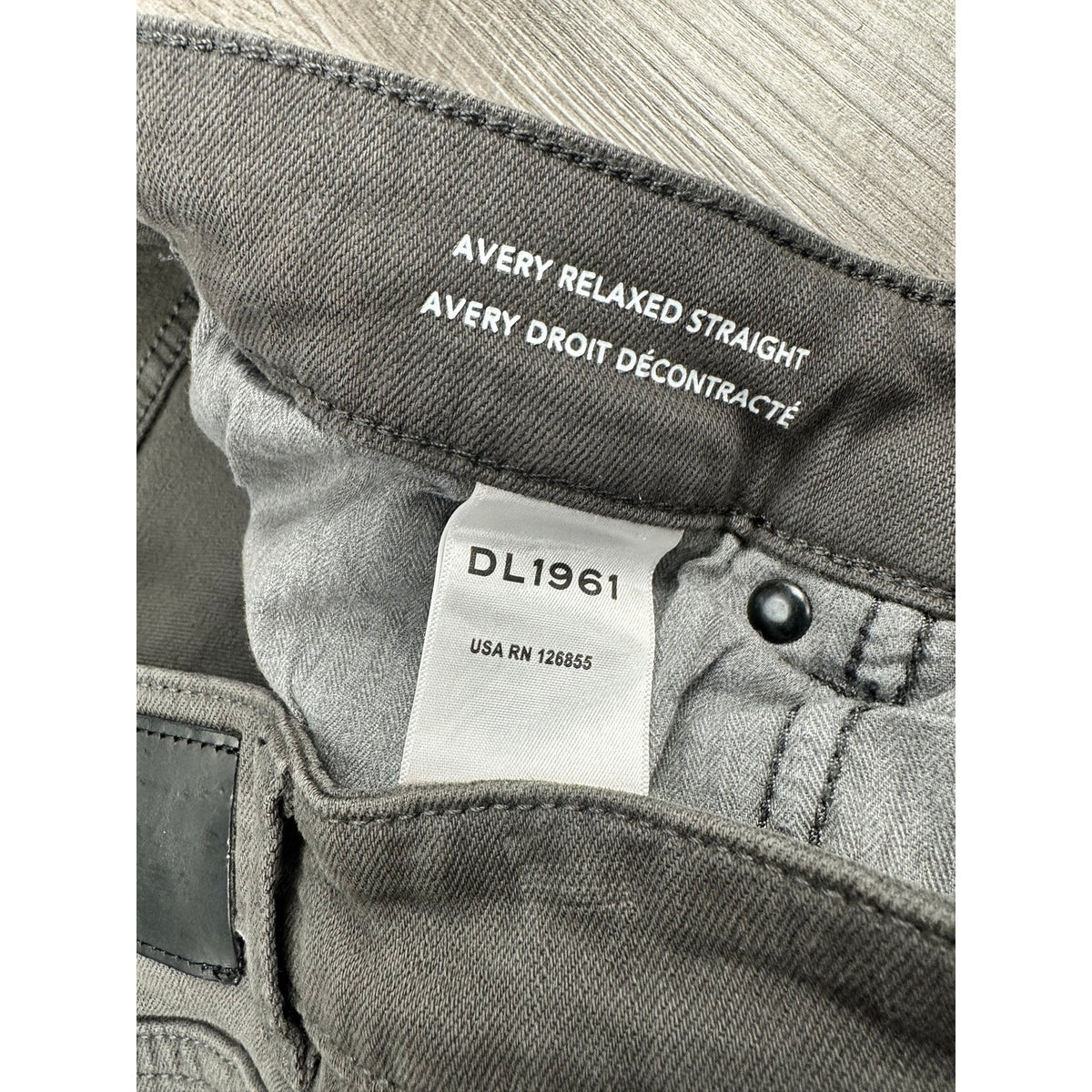DL1961 Avery Relaxed Straight Jeans — Size 31x30