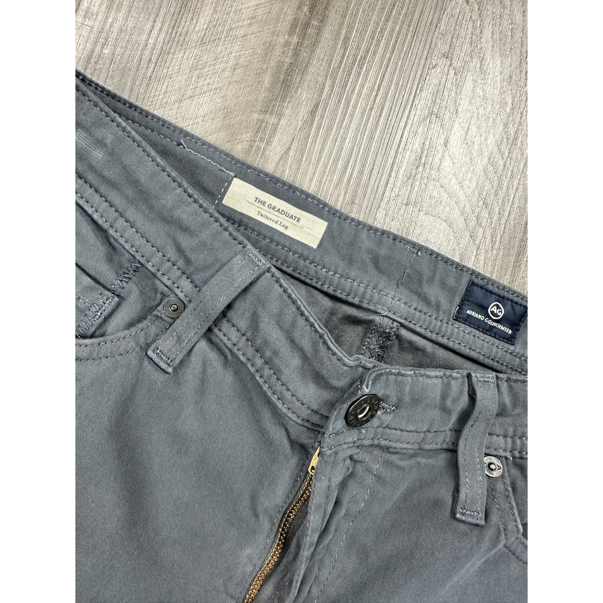 AG Adriano Goldschmied The Graduate Tailored Leg Sueded Brushed Sateen Chino Jeans — Size 30 // Preowned