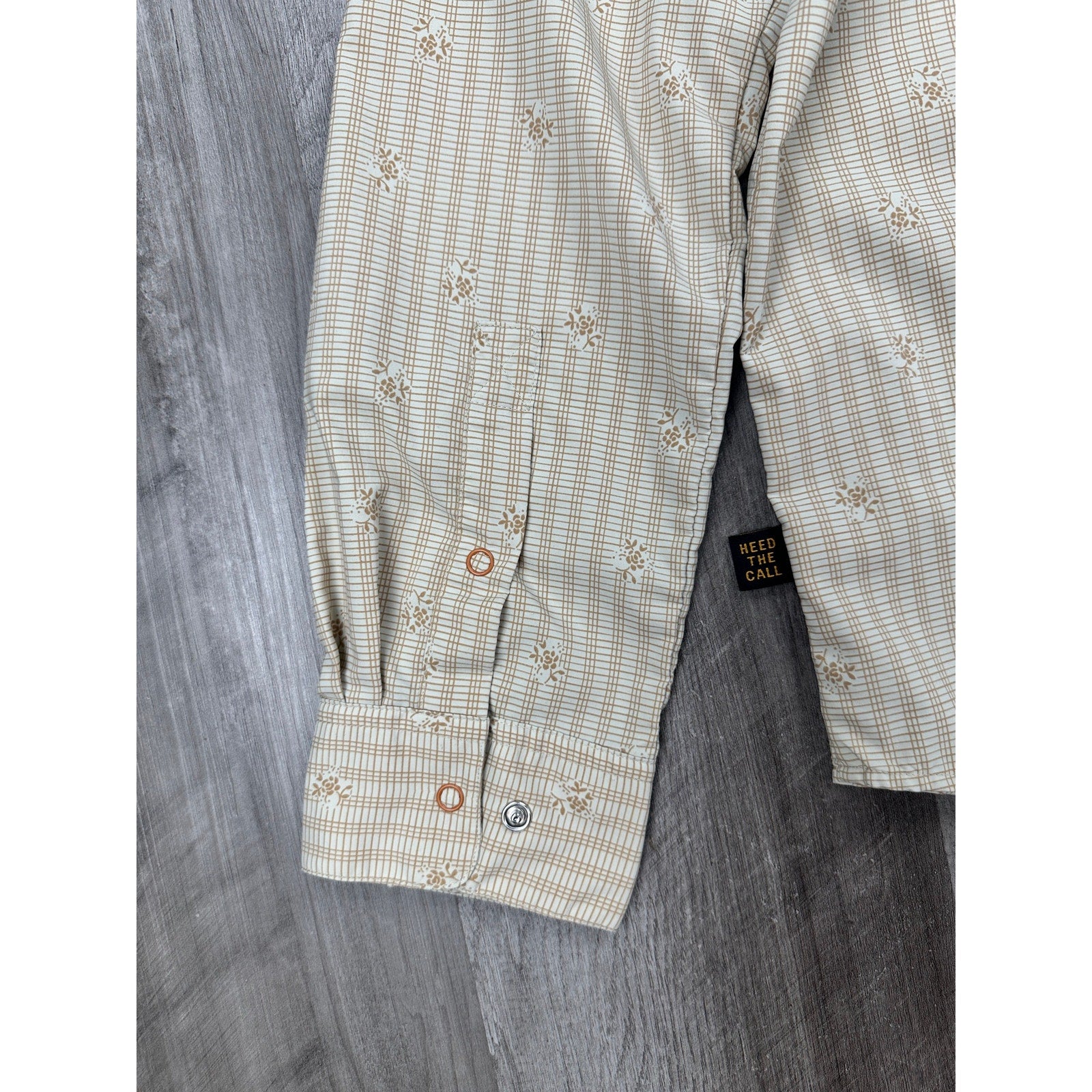 Howler Bros. H Bar B Tech Supernova Stripe Long Sleeve Snap Button in Leche — Size Medium // Preowned