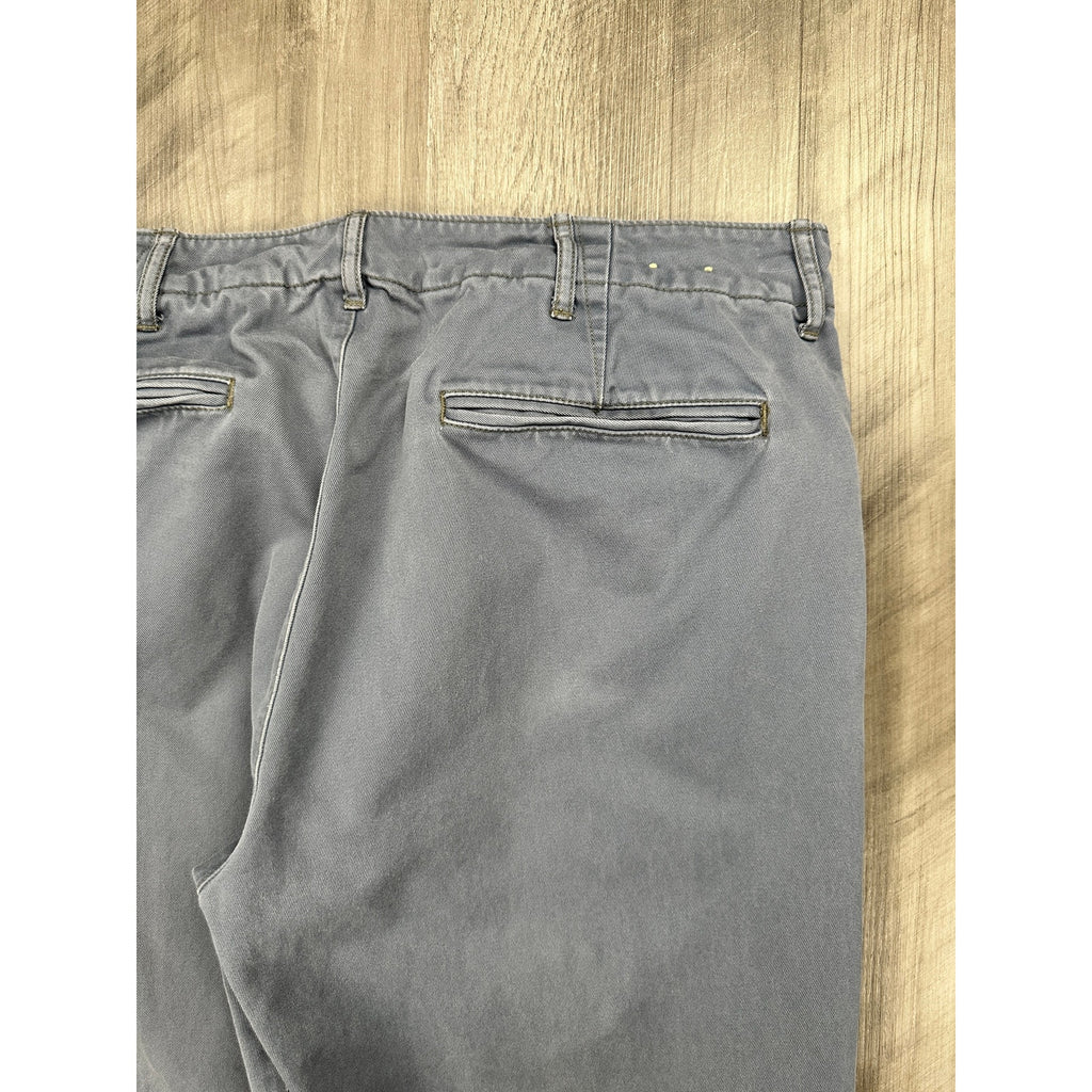 Wallace & Barnes Slim Fit Military Officer's Chino Pants — Size 33 // Preowned