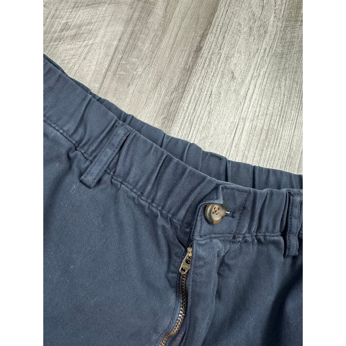 Bearbottom Stretch 5.5" Shorts — Size Large // Preowned