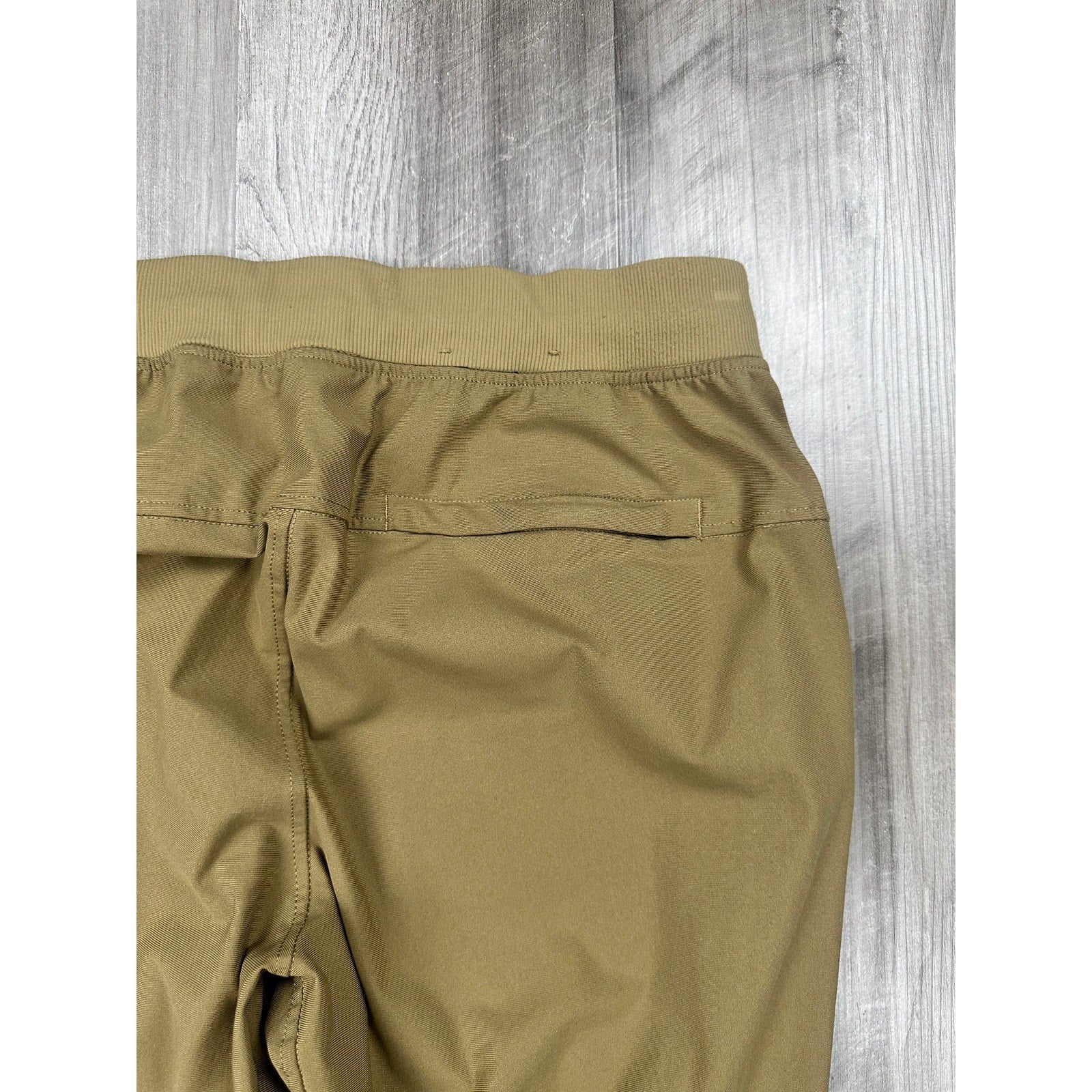 Lululemon ABC Warpstreme Joggers in Tan — Size Large // Preowned