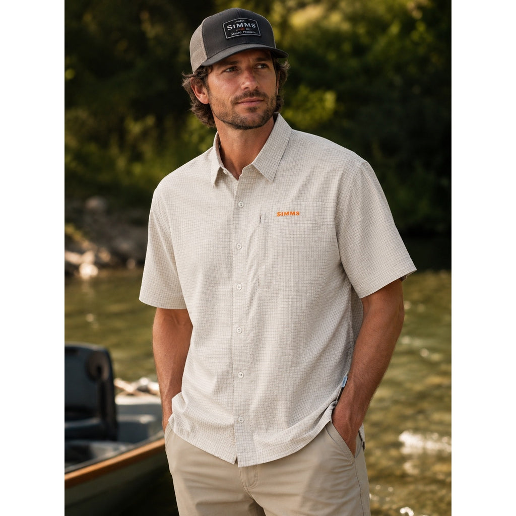 Simms Plaid Seersucker COR3 Short Sleeve Fishing Shirt in Cream Tan Olive Red Orange — Size Large // Preowned