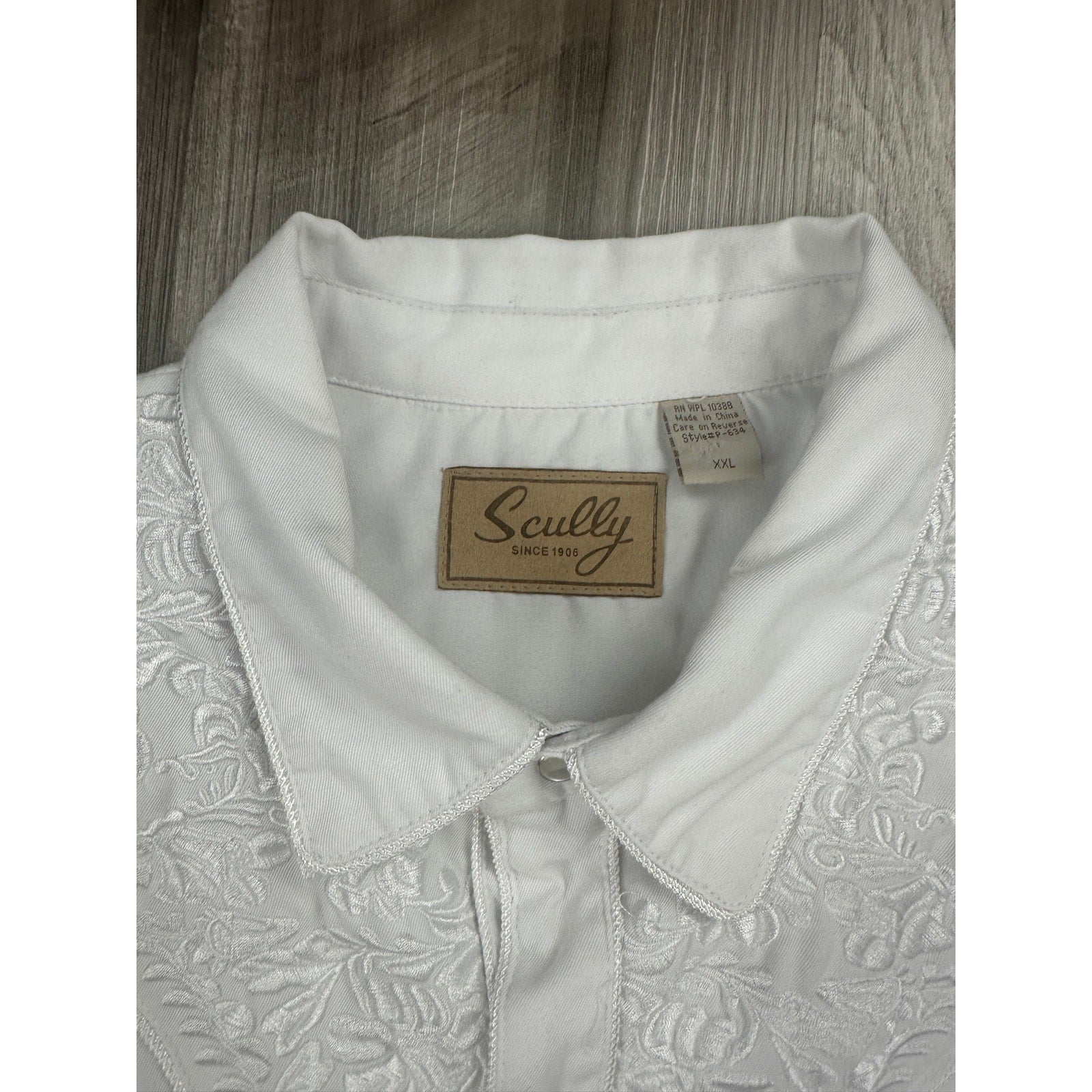 Scully Legends Gunfighter Floral Embroidered Pearl Snap Shirt in White — Size 2XL // Preowned