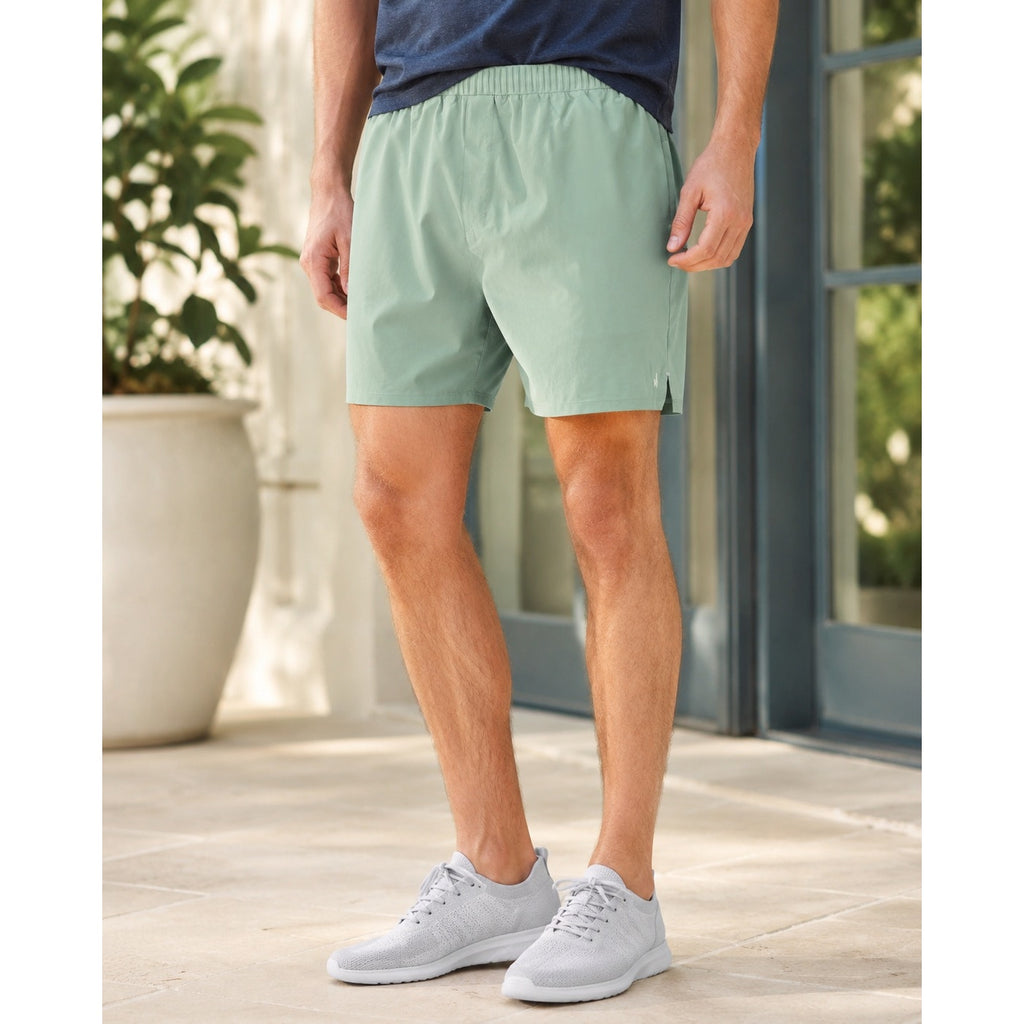 Johnnie-O Strides Lightweight Workout Shorts in Strides Green — Size 2XL