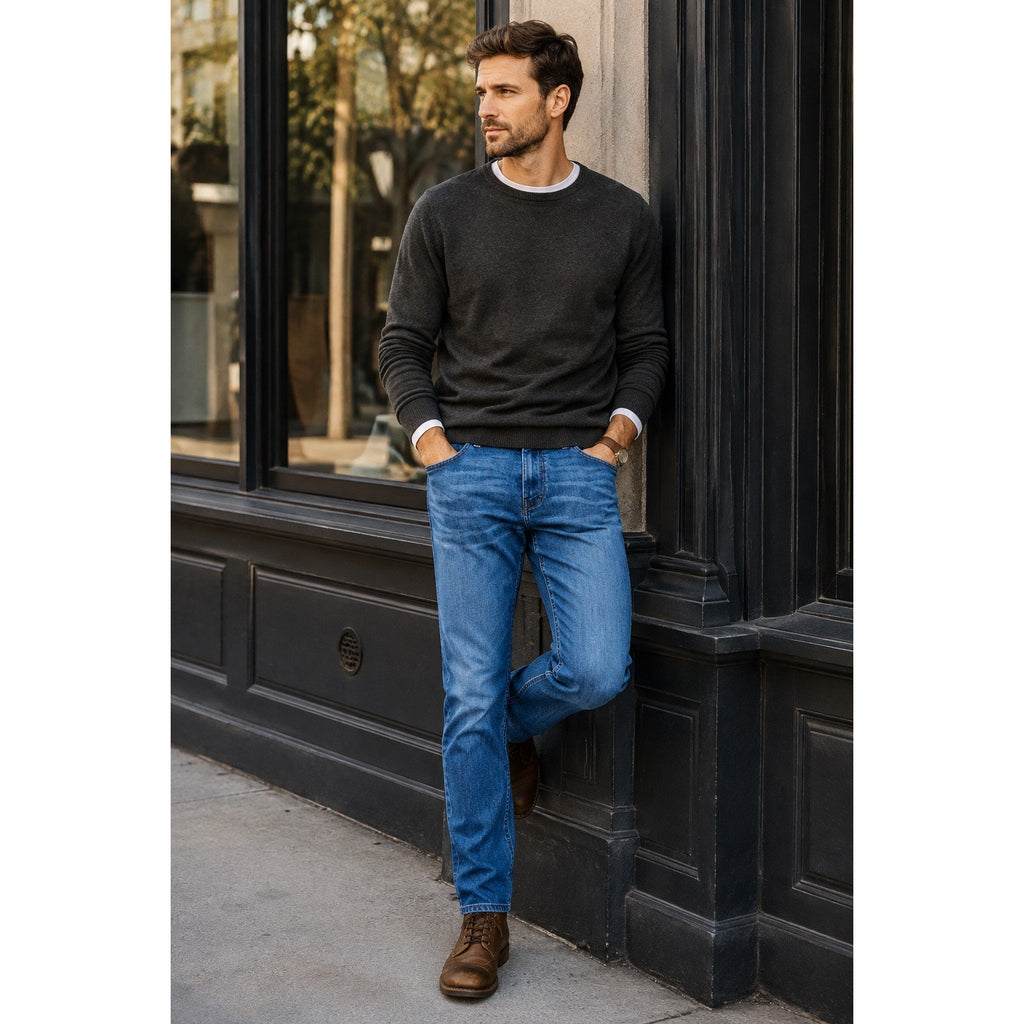 Paige Federal Slim Straight Jeans in Doncaster Blue — Size 33 // Preowned