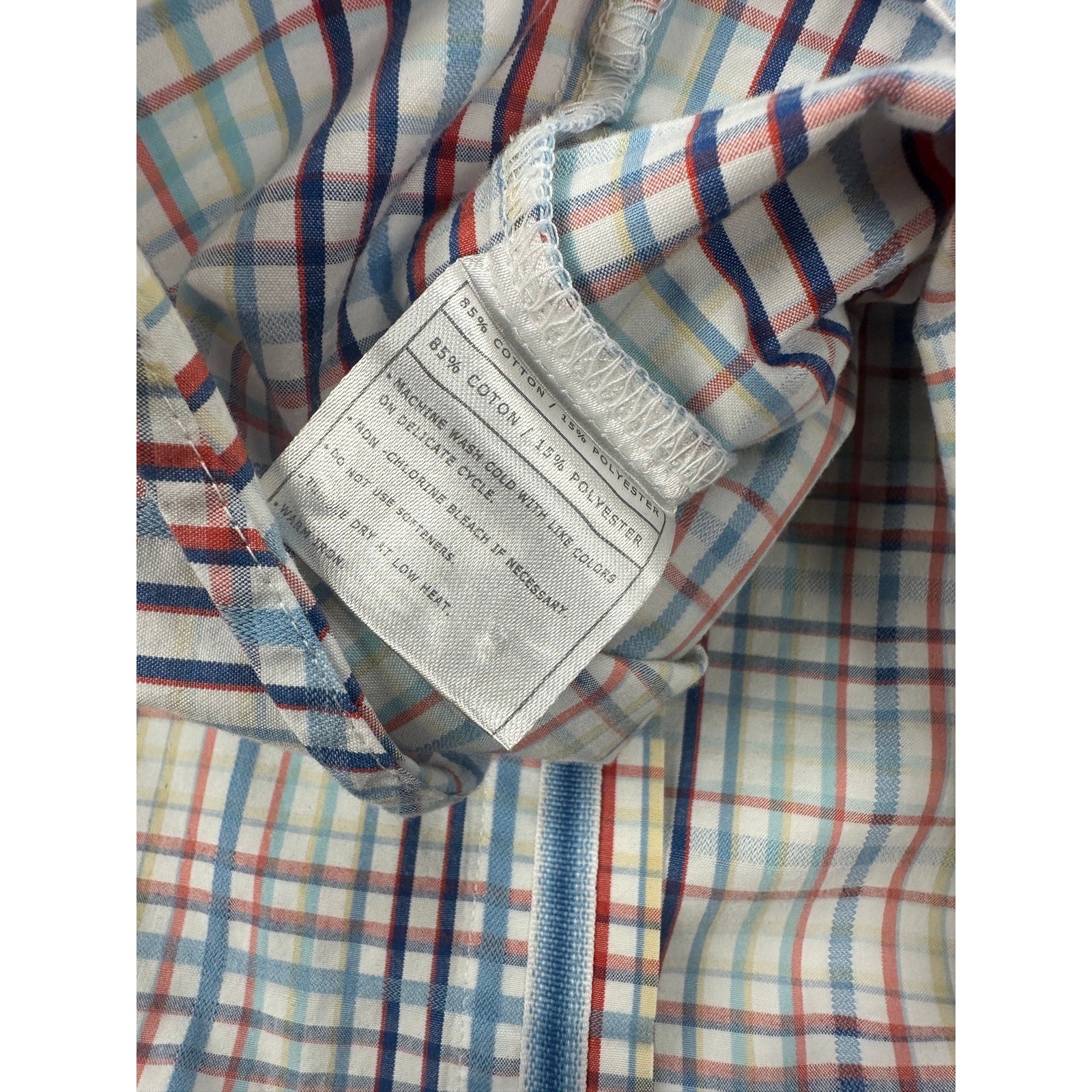 Ariat Pro Series Plaid Long Sleeve Button Down Shirt in White Light Blue Red Blue Charcoal Yellow and Coral — Size XL // Preowned