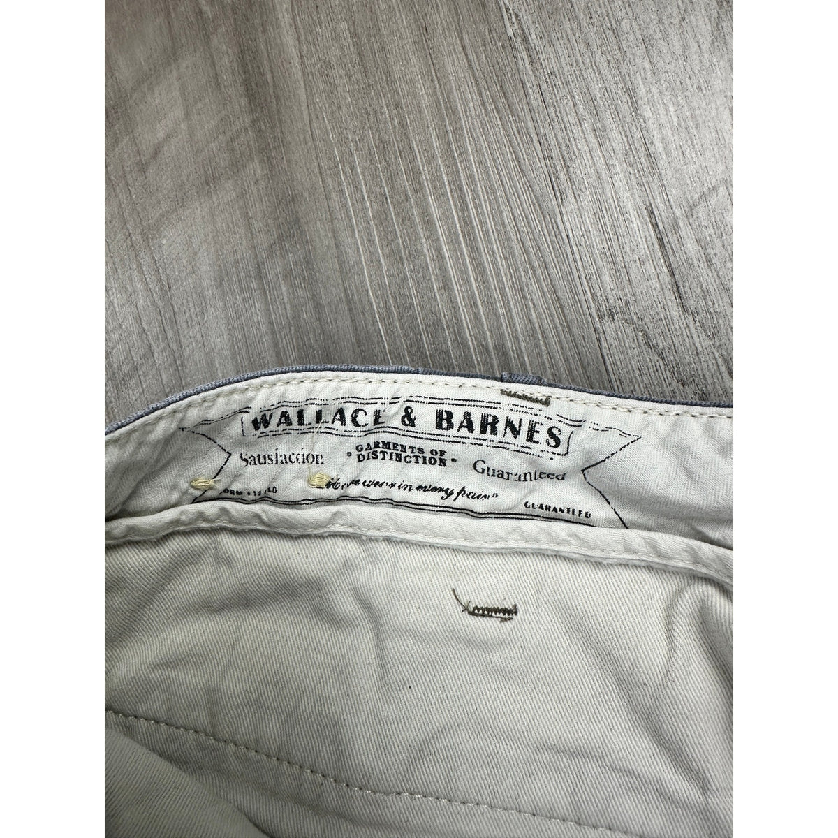 Wallace & Barnes Slim Fit Military Officer's Chino Pants — Size 33 // Preowned