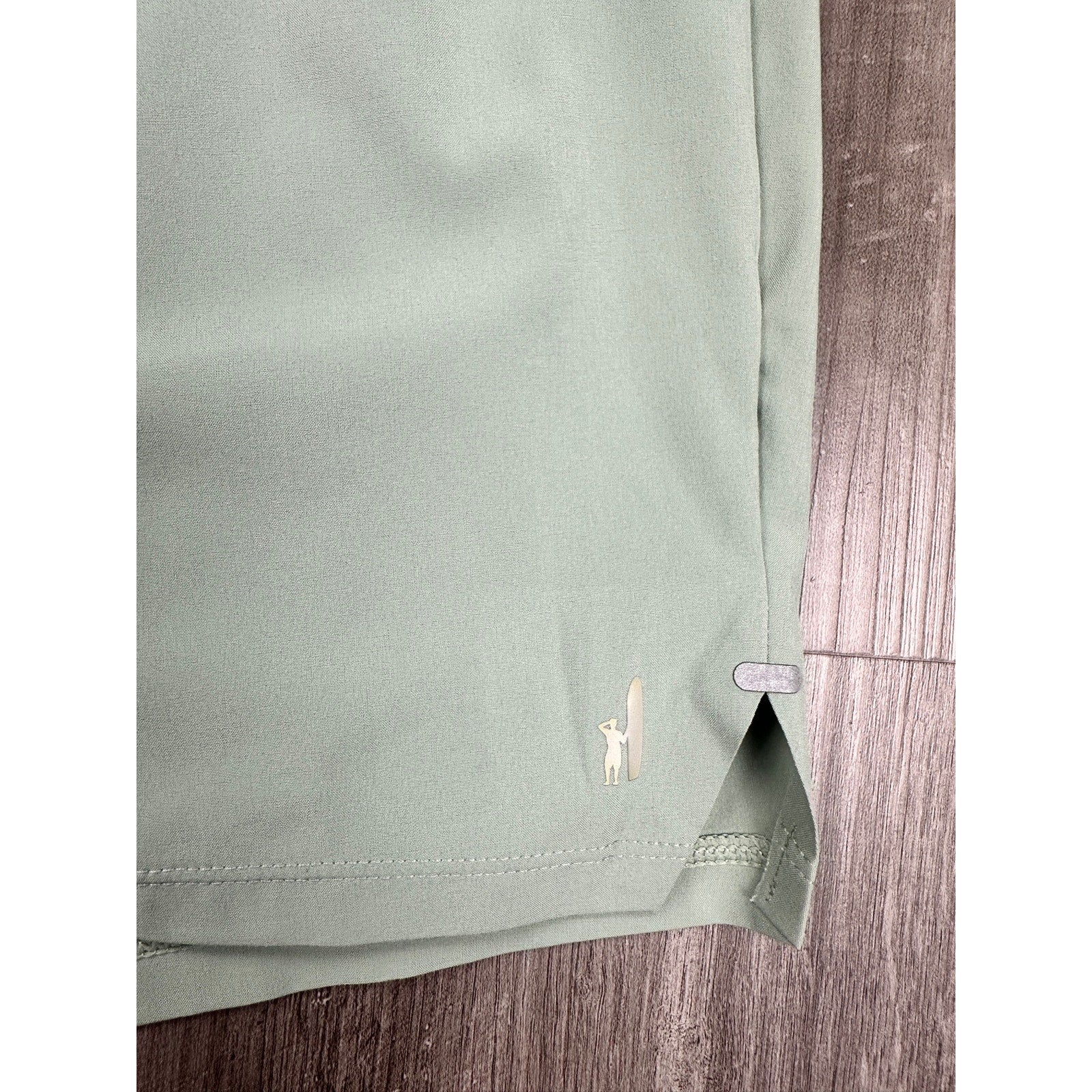 Johnnie-O Strides Lightweight Workout Shorts in Strides Green — Size 2XL