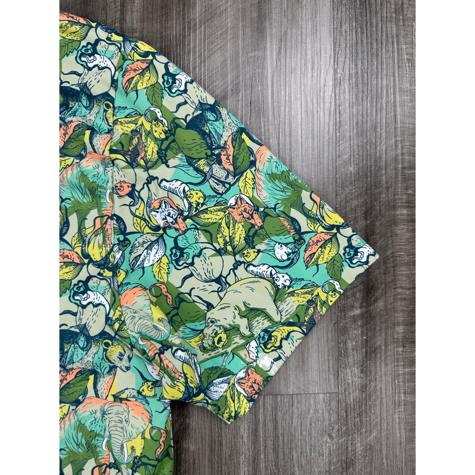 William Murray It's Like A Jungle Golf Polo in Green, Yellow, Orange, Gray, White — Size Small // Preowned