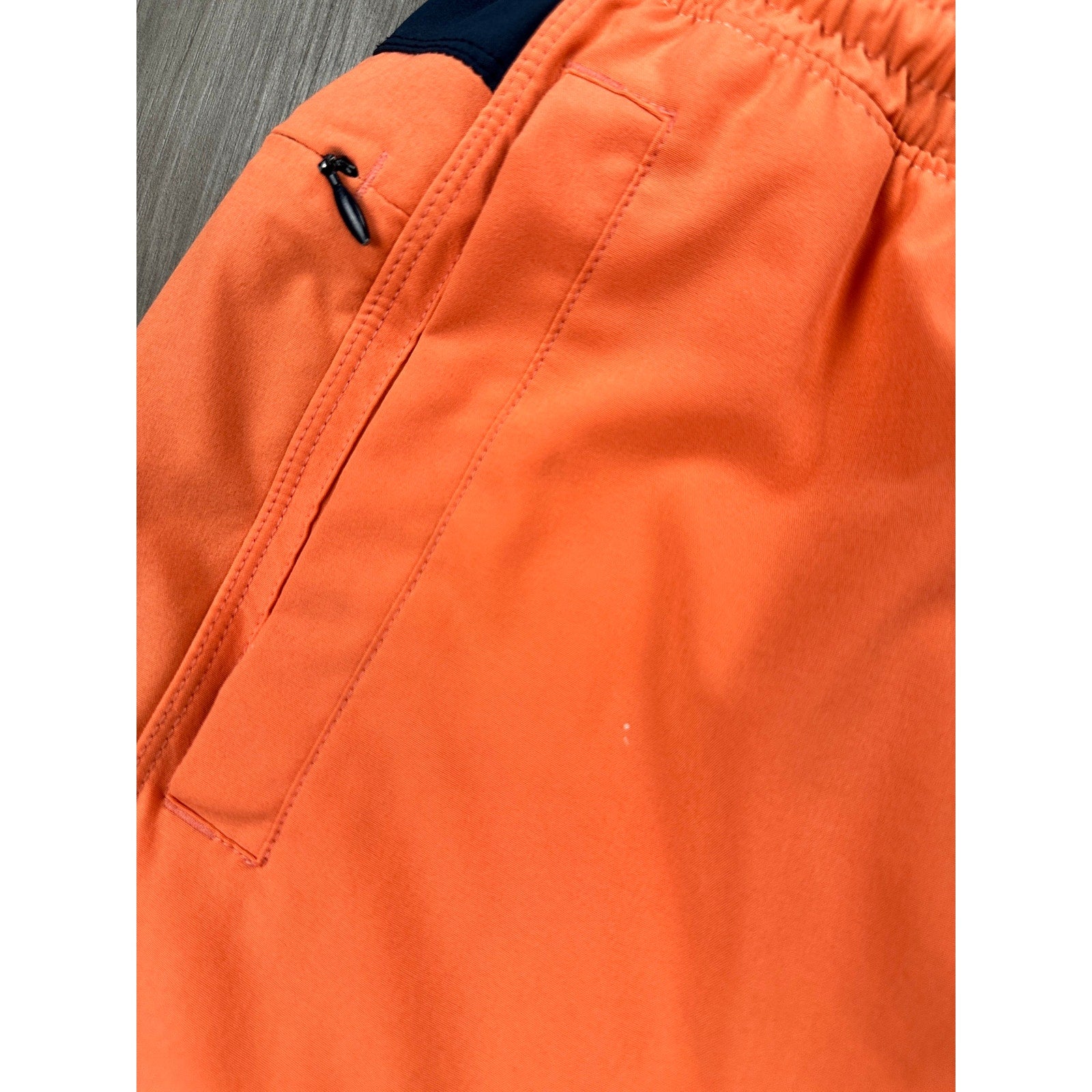 Birddogs Lined Gym Training Shorts in Peach and Navy — Size Large Extended // Preowned