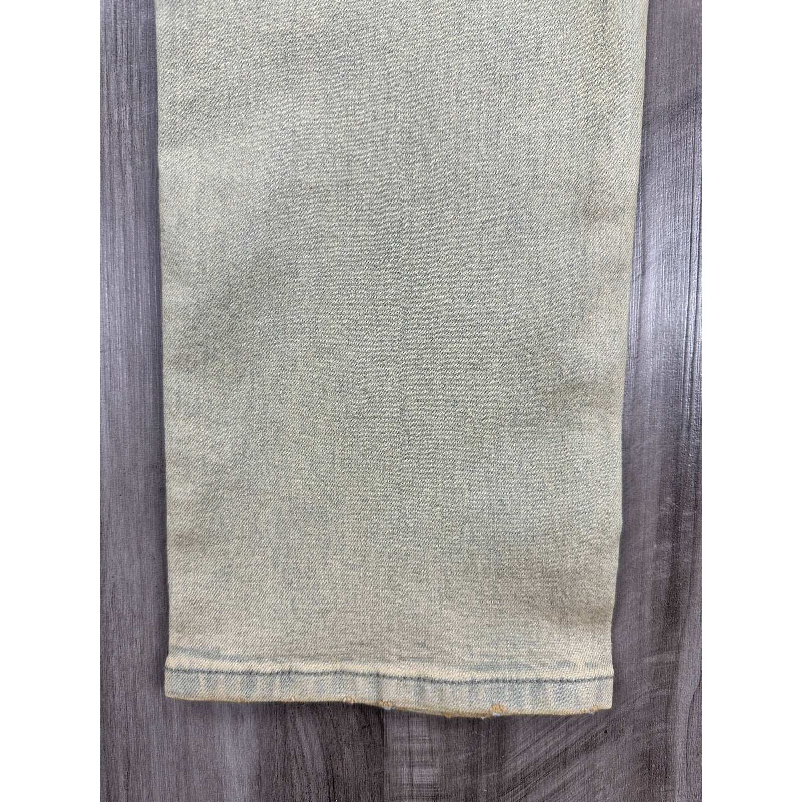 Buffalo David Bitton Ash Slim Stretch Jean in Dirty Blasted Wash — Size 32x32