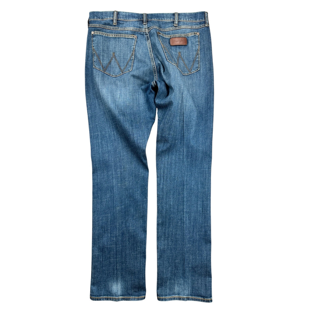 Wrangler Retro Slim Straight Cottonwood Jean in Blue — Size 36x34 // Preowned