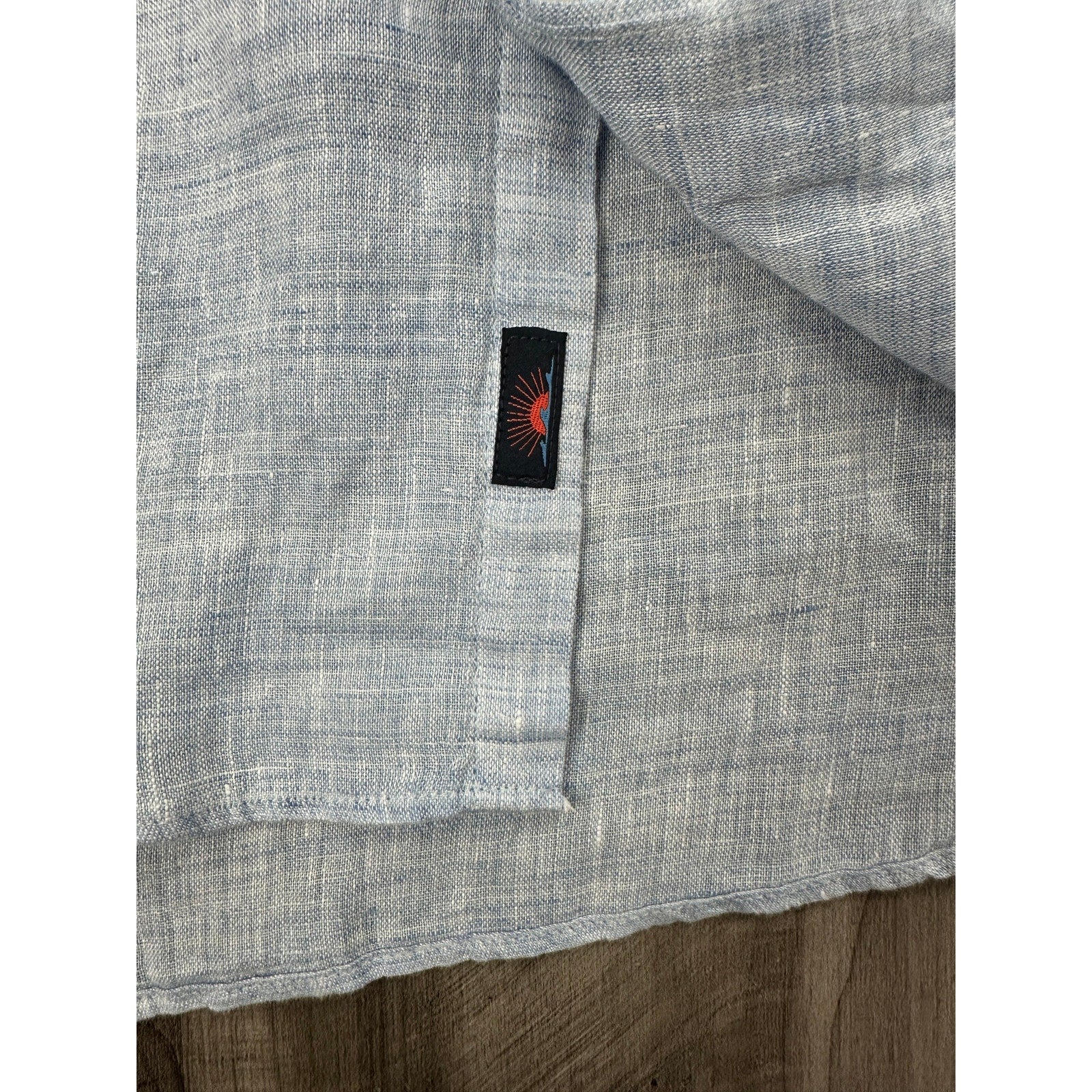 Faherty Laguna Linen Long Sleeve Shirt in Light Blue — Size Medium // Preowned