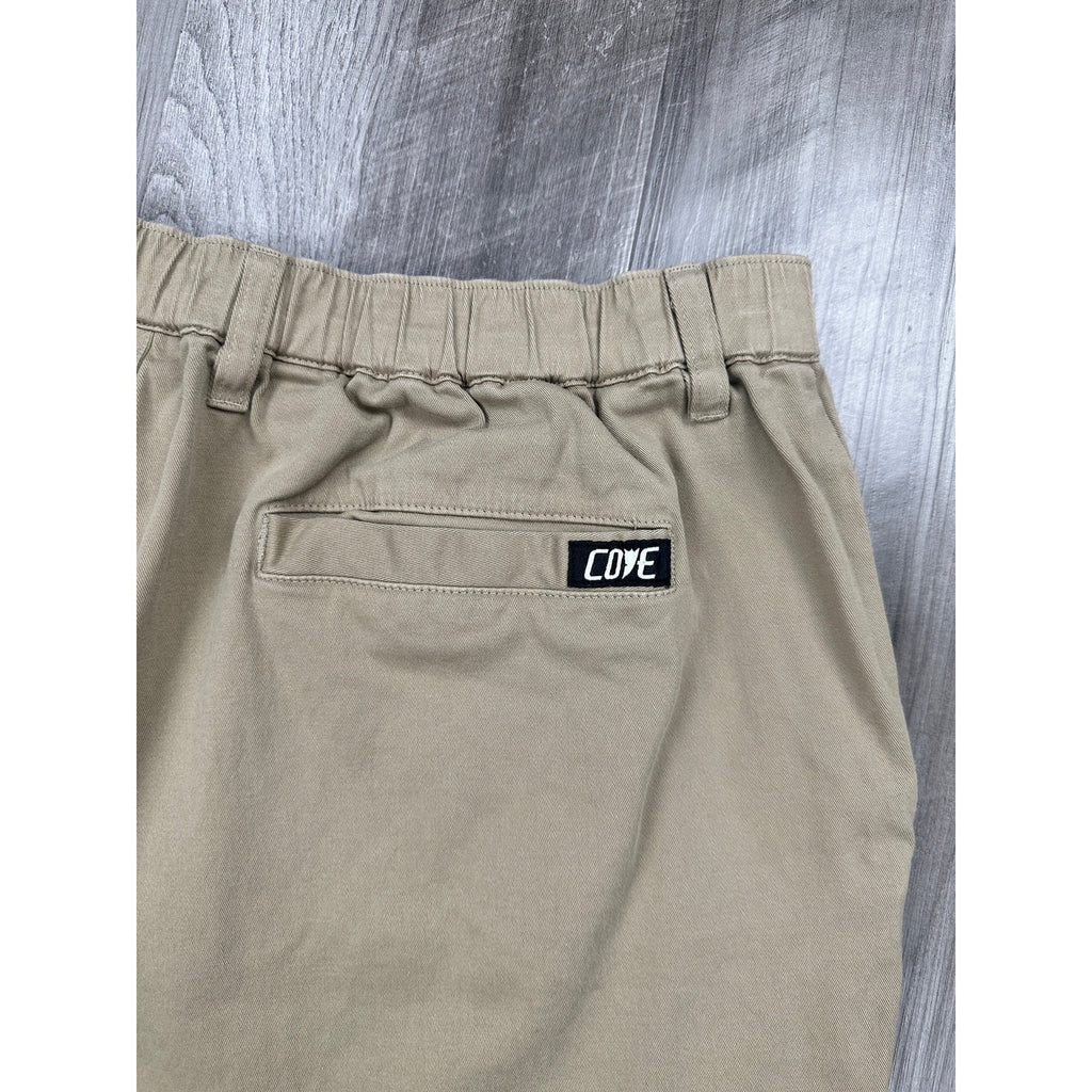 Cove 5" Chino Shorts in Light Khaki — Size 38 // Preowned