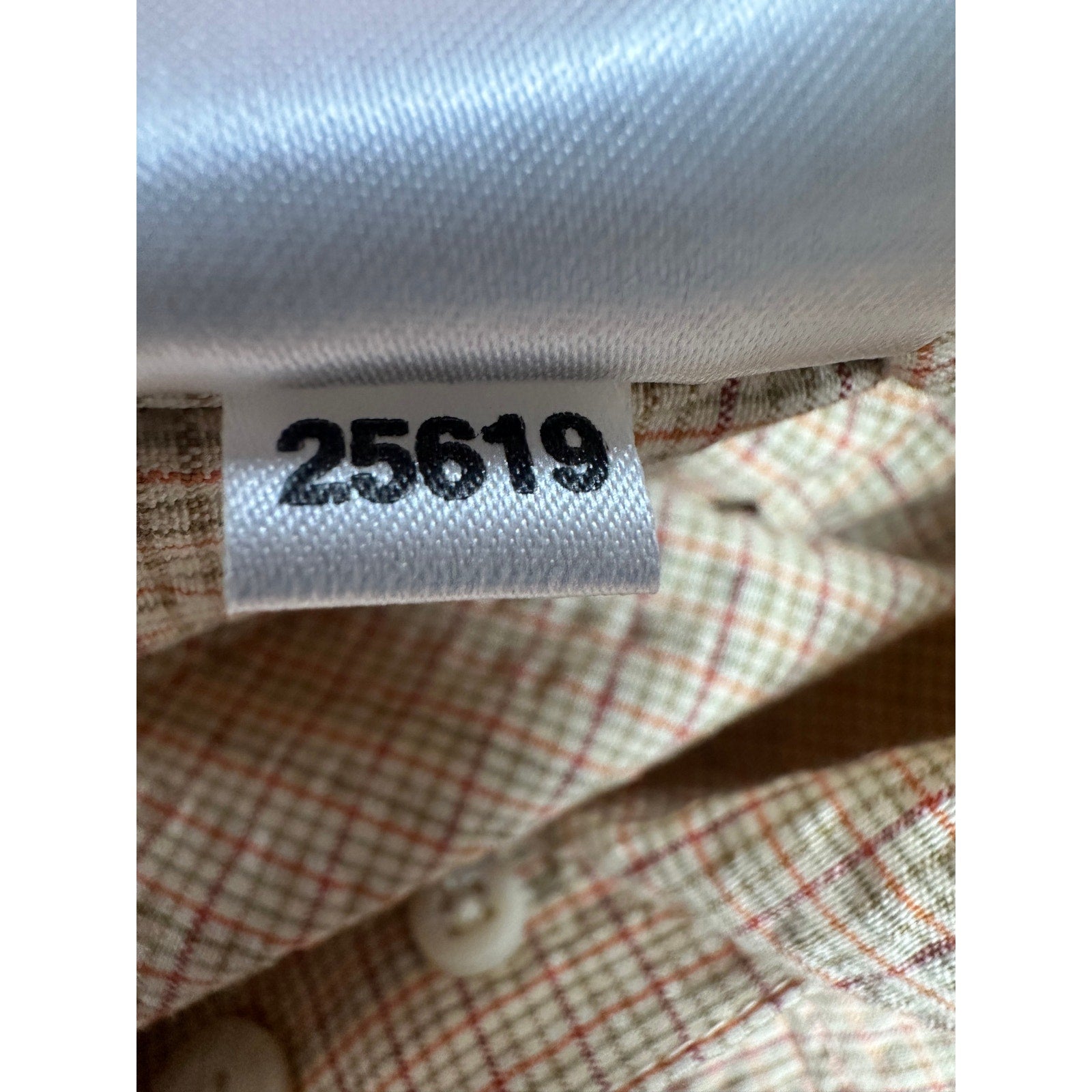 Simms Plaid Seersucker COR3 Short Sleeve Fishing Shirt in Cream Tan Olive Red Orange — Size Large // Preowned