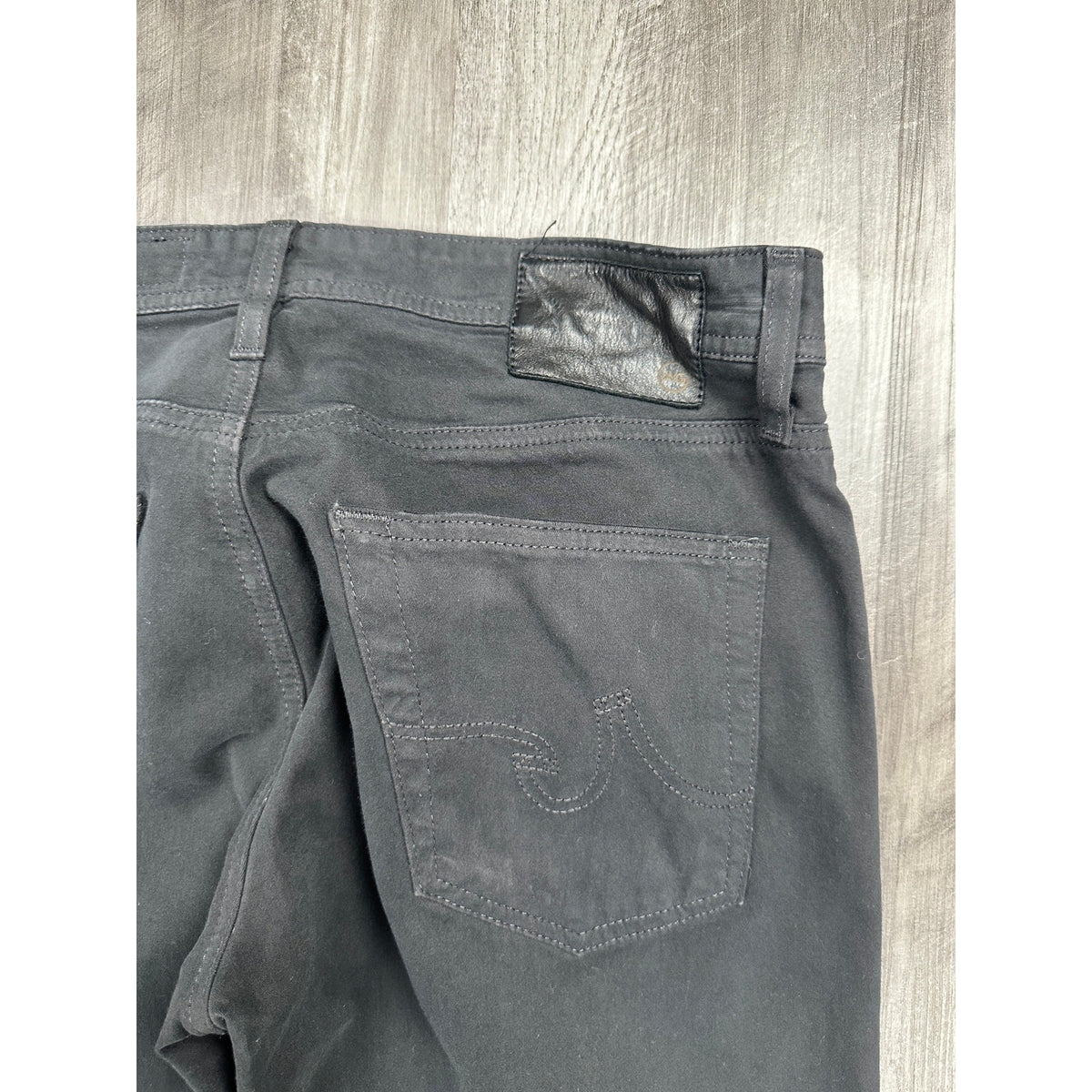 AG Adriano Goldschmied The Protégé Straight Leg Sueded Sateen Stretch Chino Jeans — Size 30x34 // Preowned