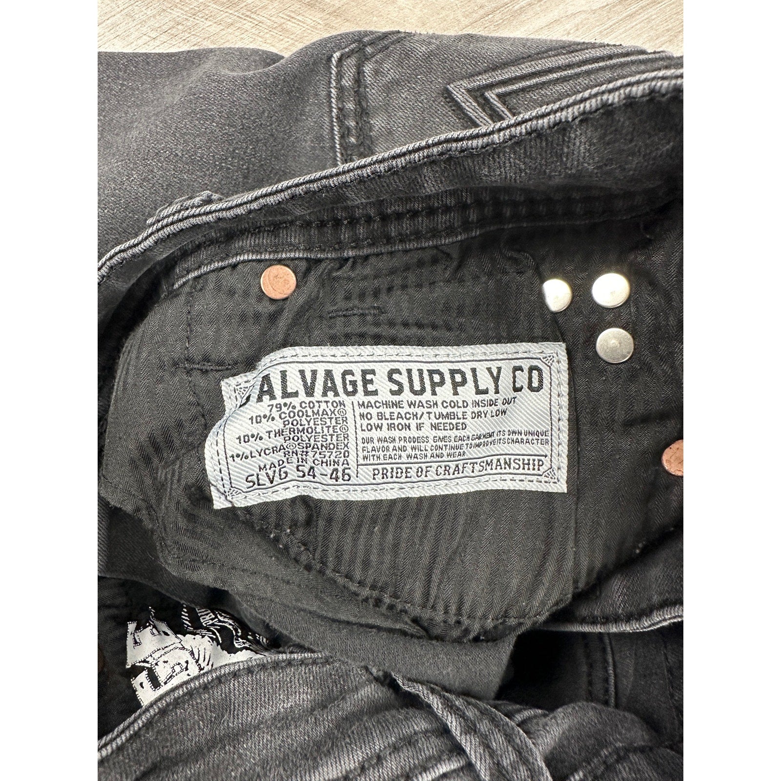 Salvage Supply Company Regular Fit Mayhem Straight Jeans in Black — Size 30x32 // Preowned