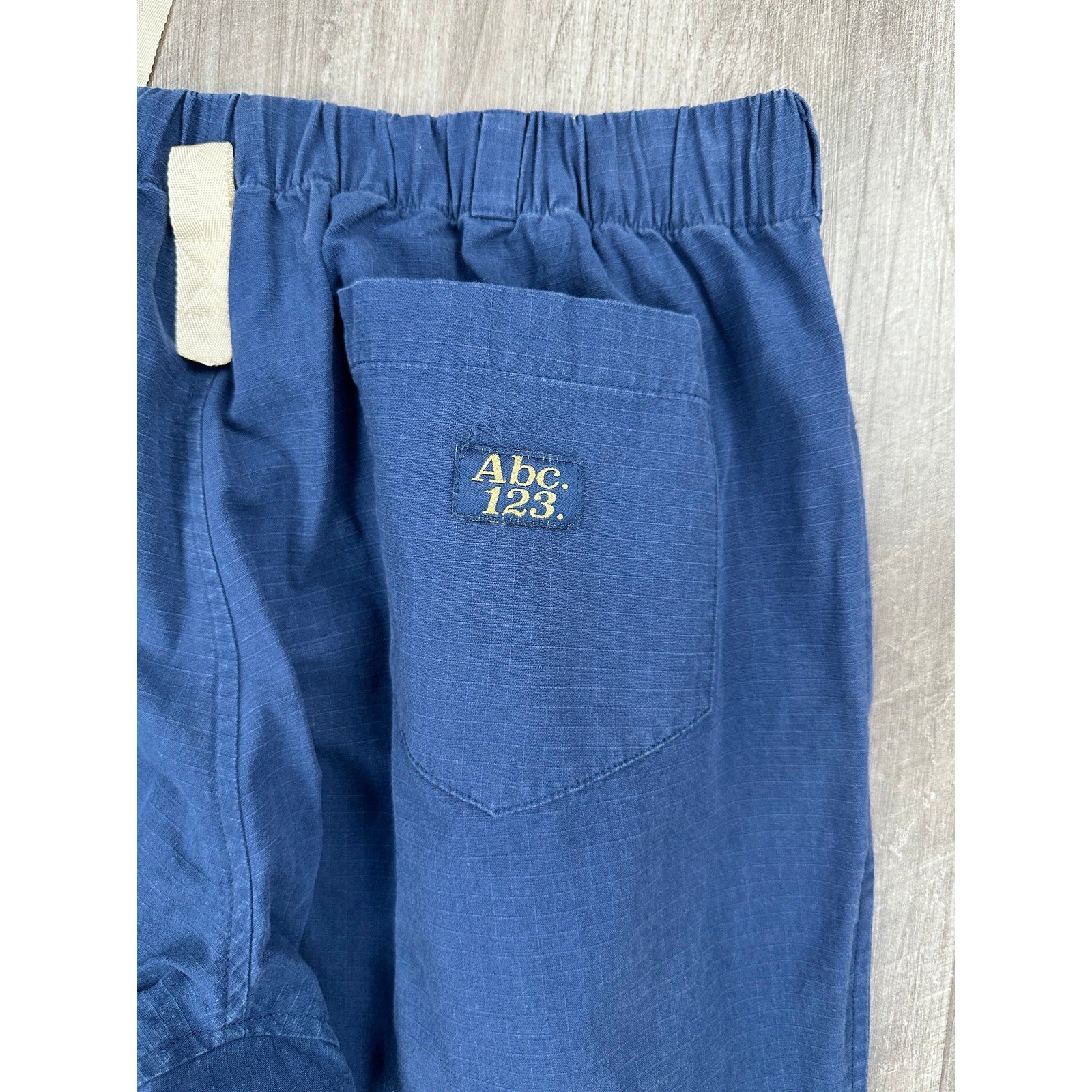 Advisory Board Crystals Ripstop Belted Elastic Waist Pants in Washed Navy — Size Medium // Preowned
