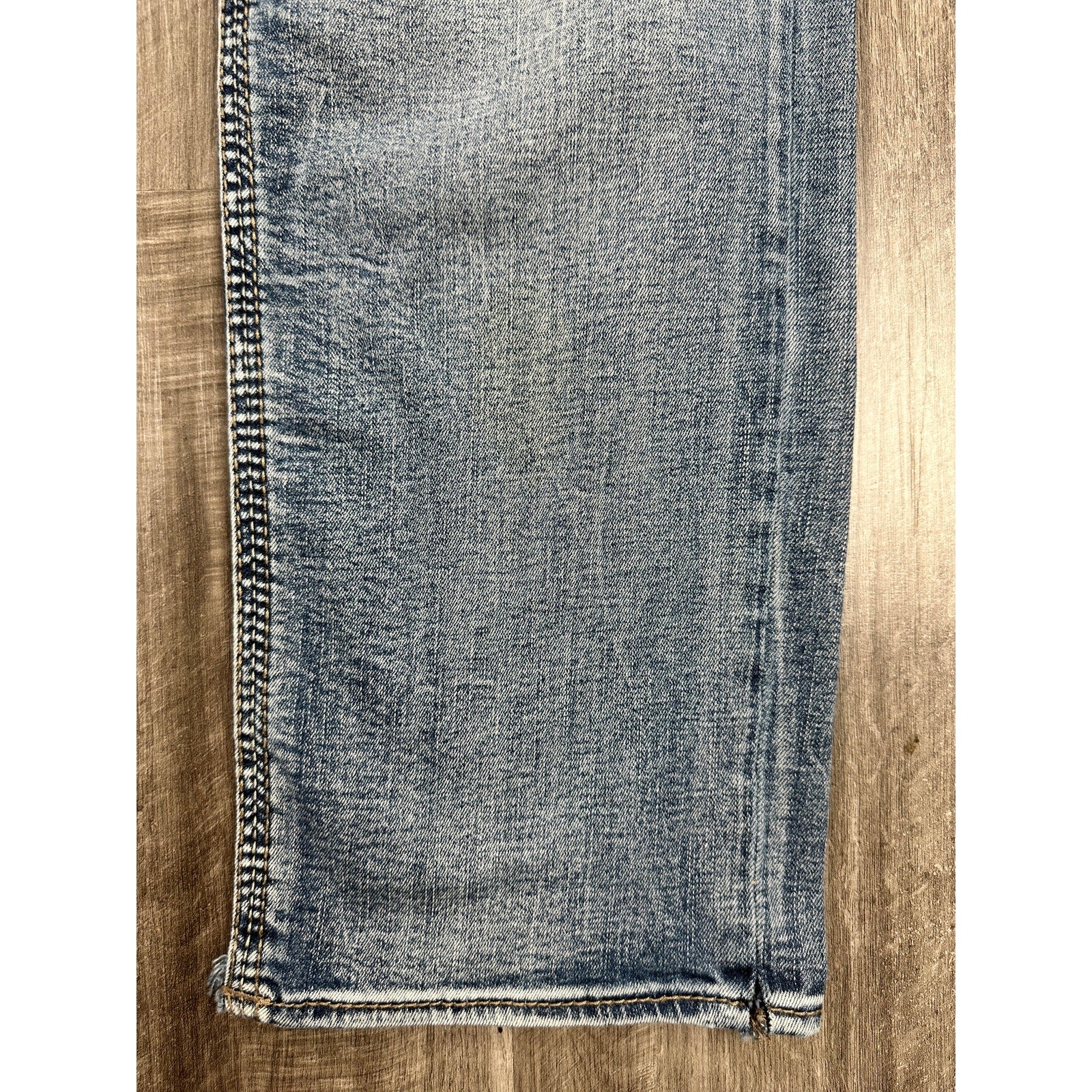 BKE Nolan Straight Leg Stretch Jean in Blue — Size 38R // Preowned