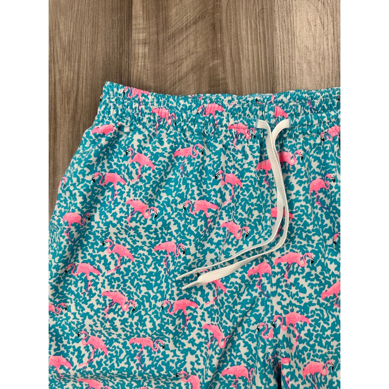 Chubbies Domingos For Flamingos 7" Swim Trunks in Turquoise, Pink and White — Size XL // Preowned