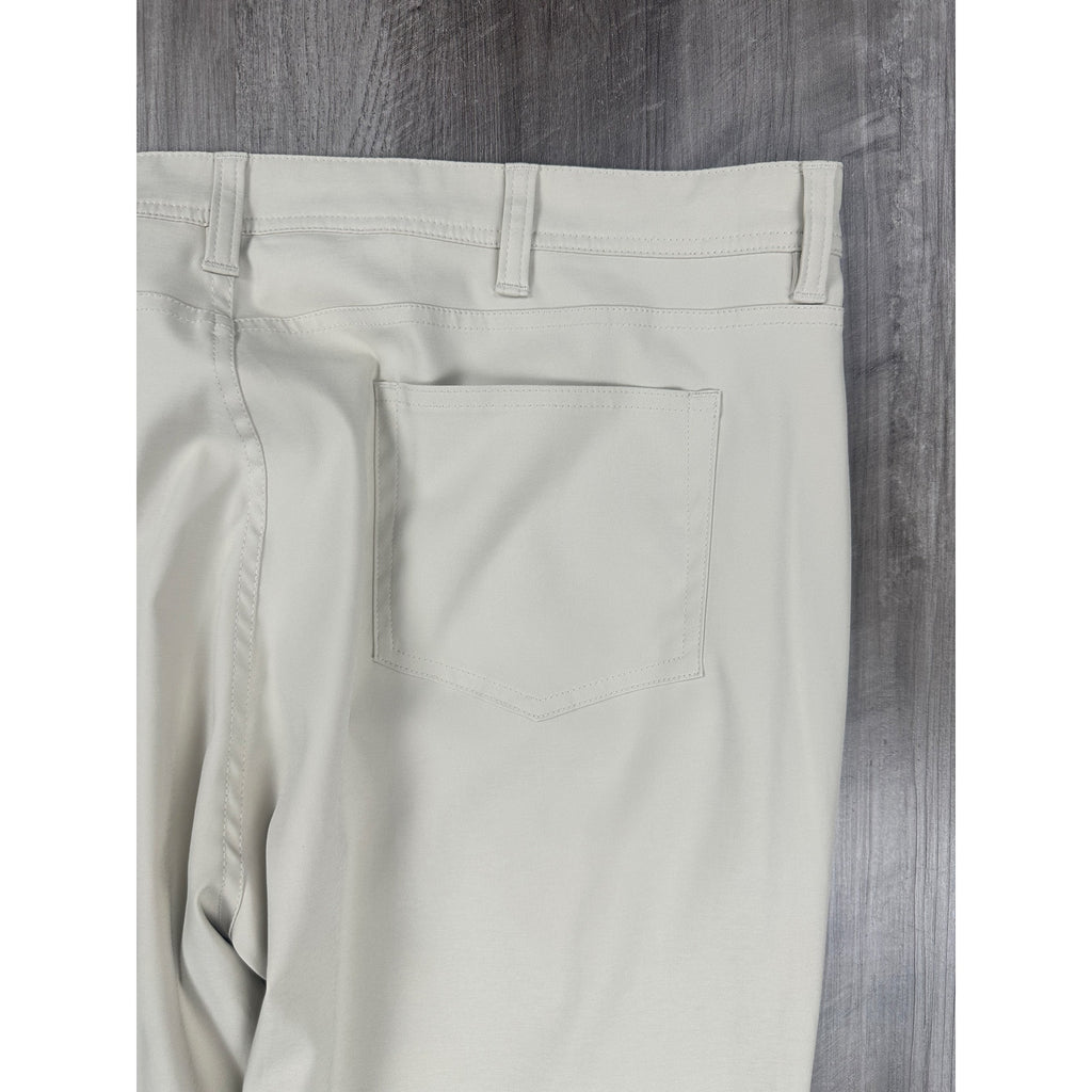 Stitch Golf Heston Five Pocket Golf Pants in Cream — Size 40x32 // Preowned