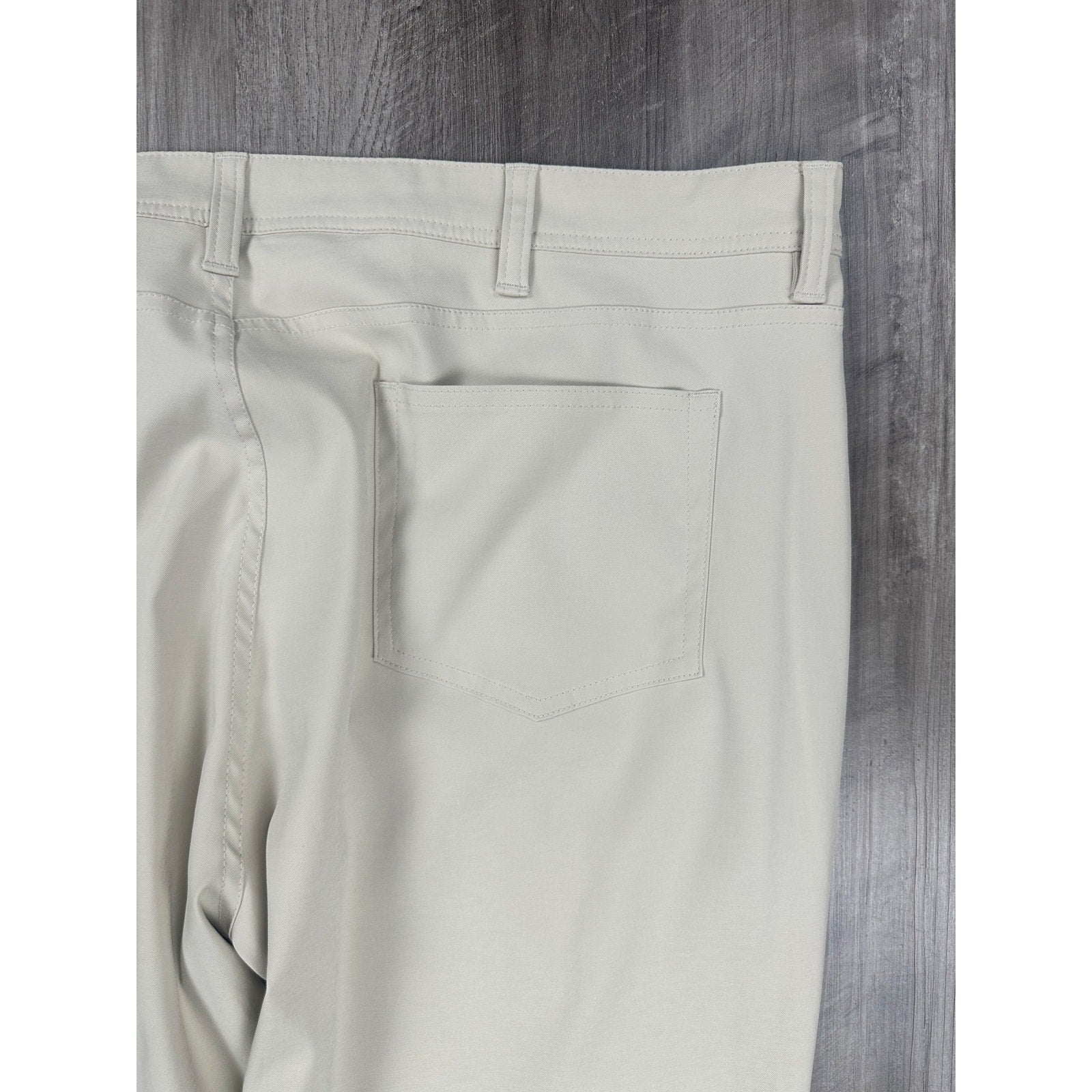 Stitch Golf Heston Five Pocket Golf Pants in Cream — Size 40x32 // Preowned